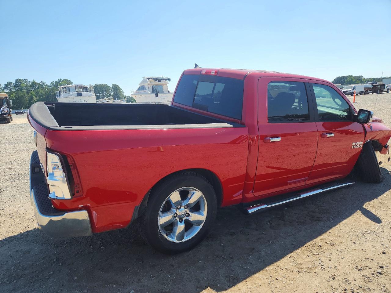 2013 Ram 1500 Red vin: 1C6RR7LTXDS551727