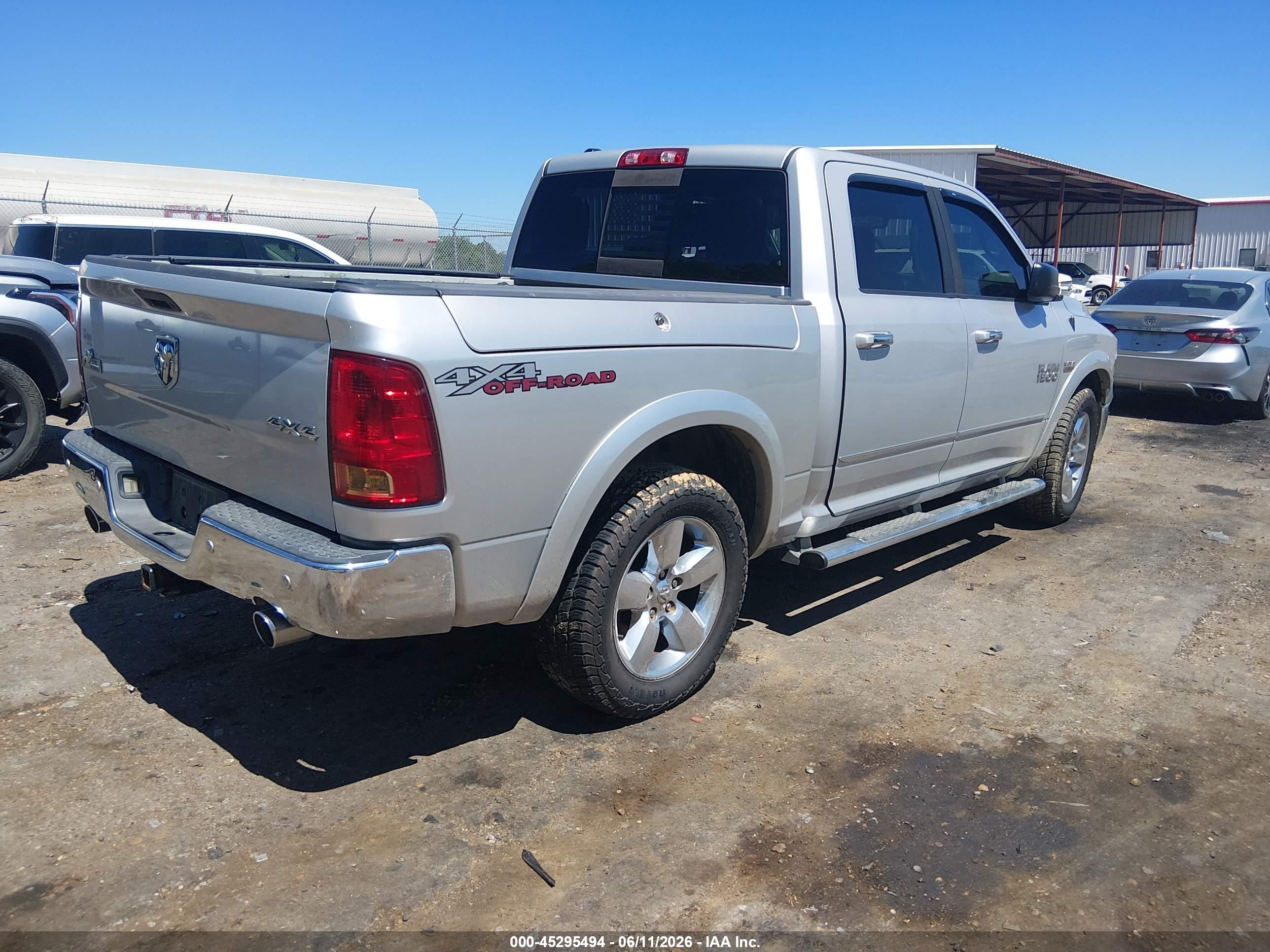 2014 Ram 1500 Big Horn Серебряный vin: 1C6RR7LTXES362366