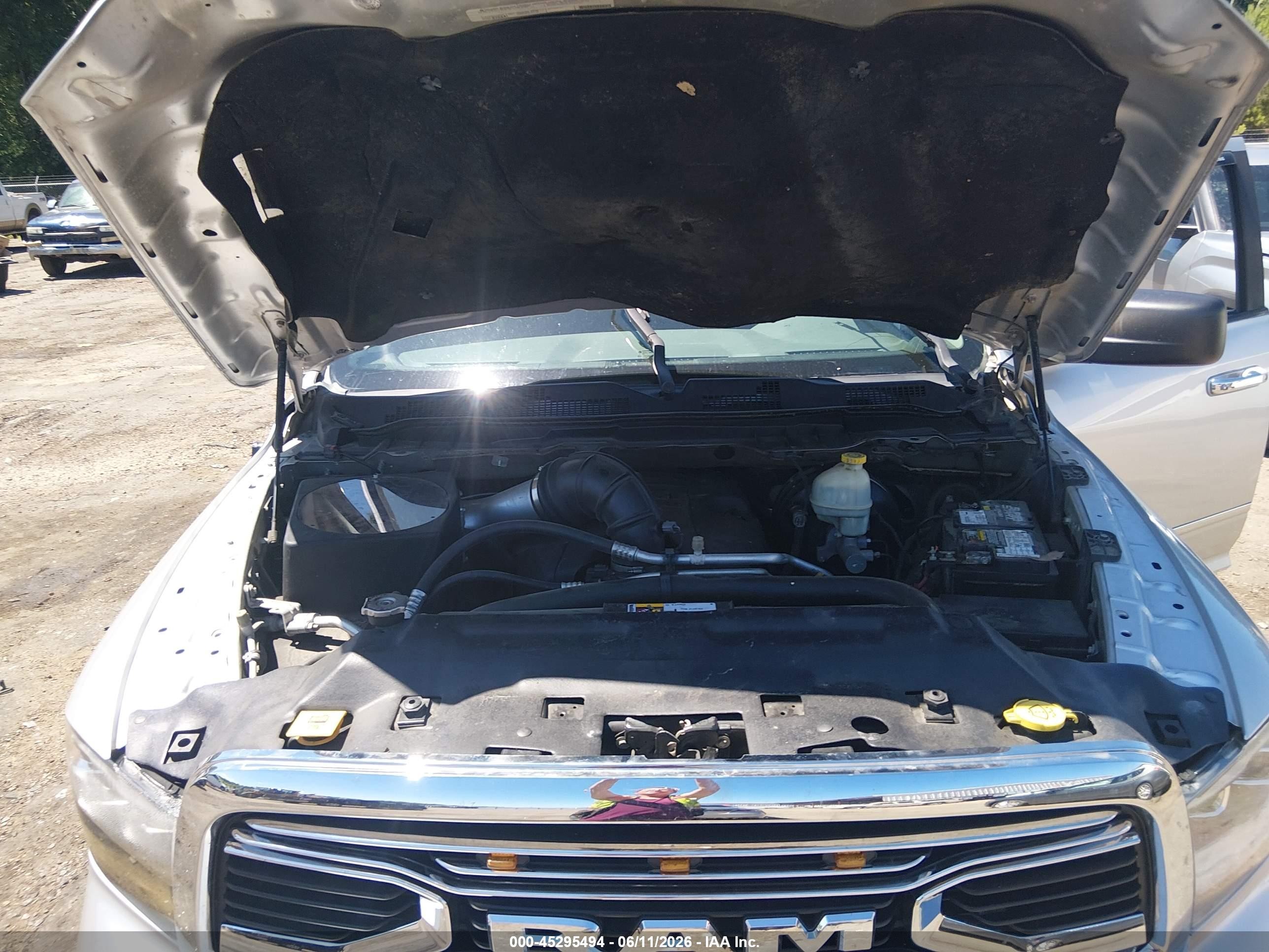 2014 Ram 1500 Big Horn Серебряный vin: 1C6RR7LTXES362366
