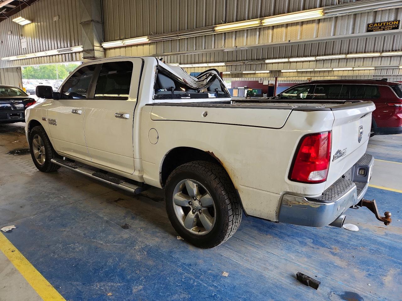 2015 Ram 1500 Slt White vin: 1C6RR7LTXFS516429