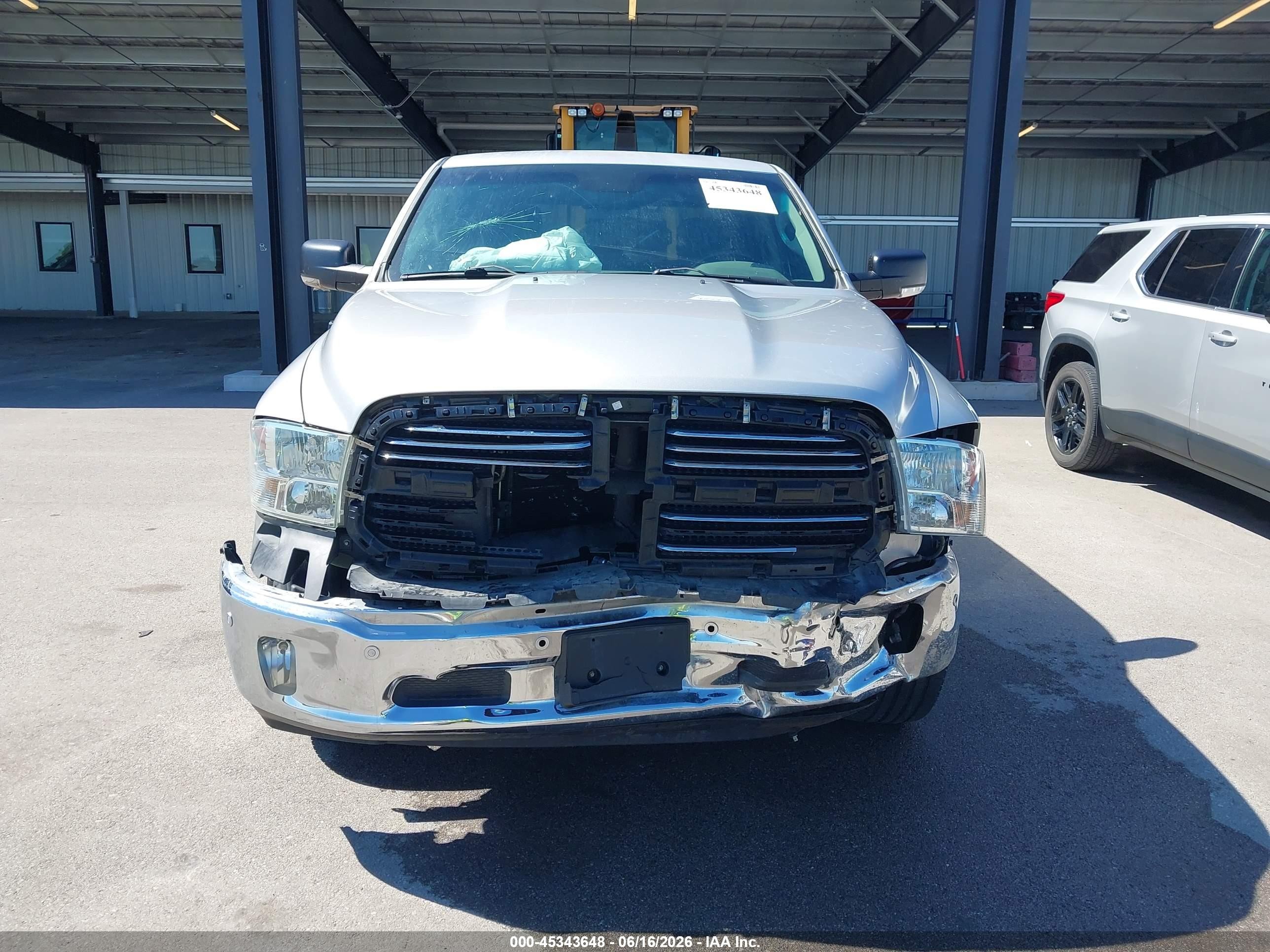 2015 Ram 1500 Big Horn Silver vin: 1C6RR7LTXFS533456
