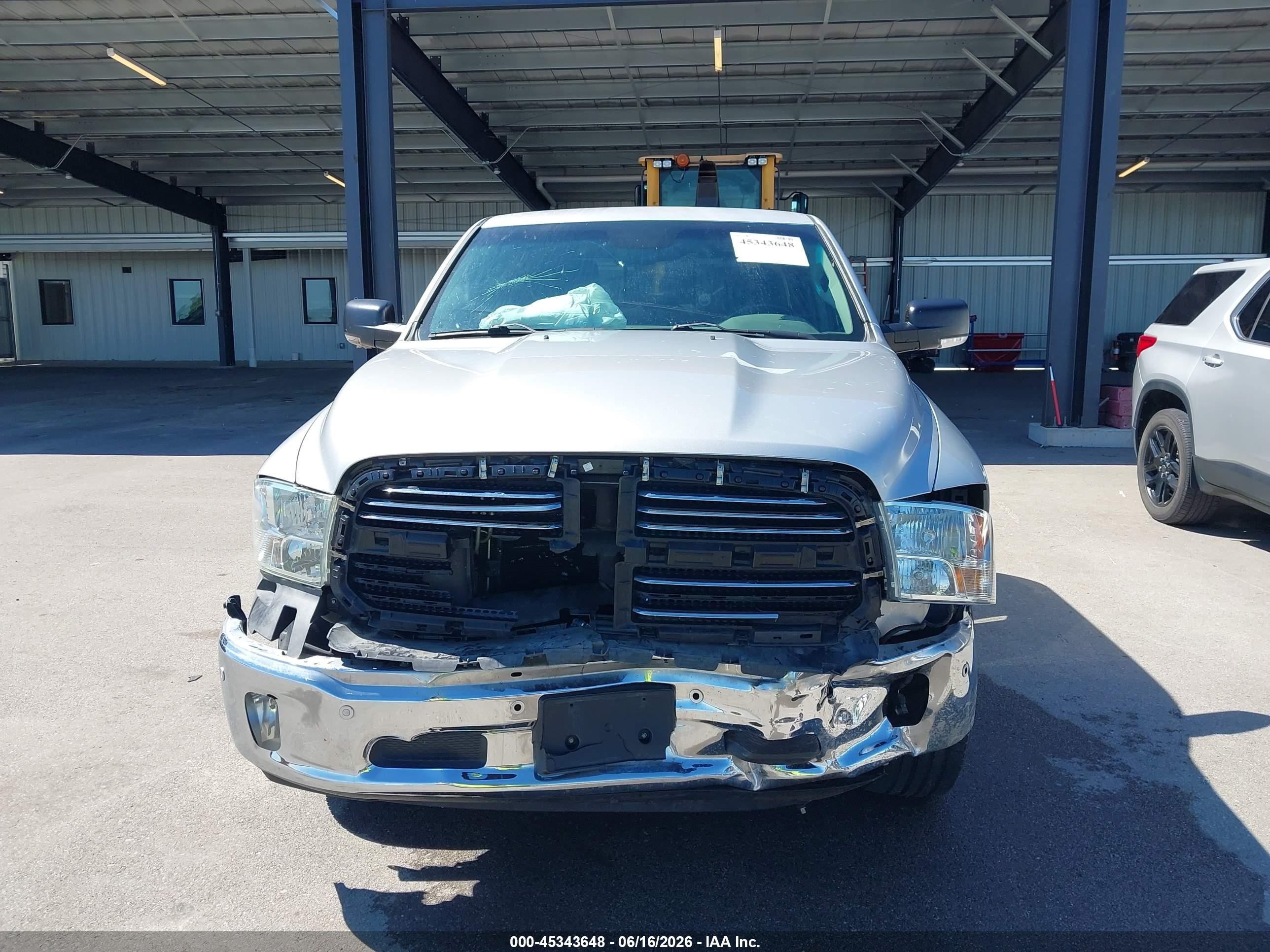 2015 Ram 1500 Big Horn Silver vin: 1C6RR7LTXFS533456