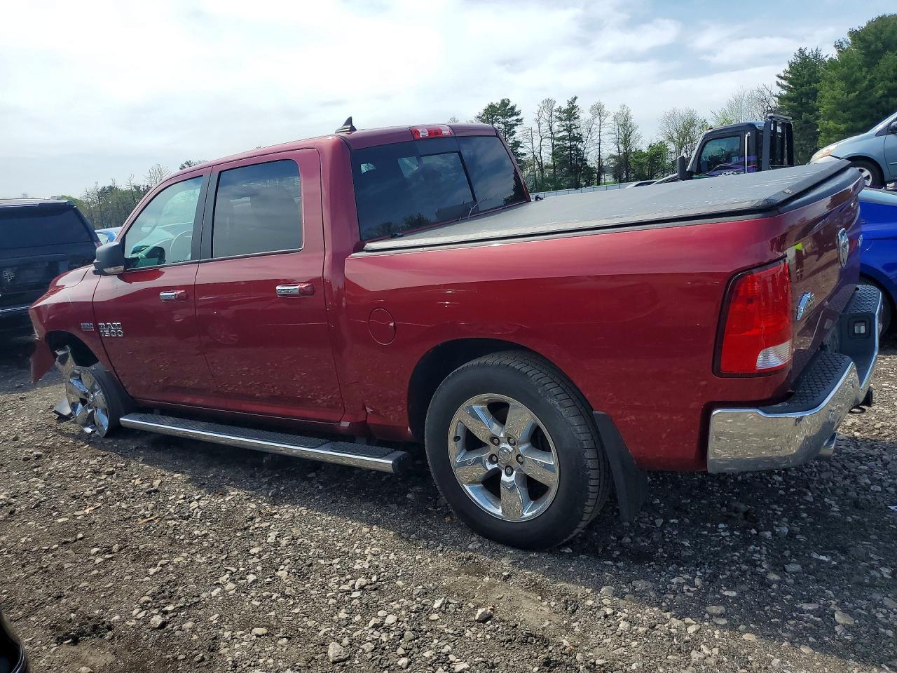 2015 Ram 1500 Slt Red vin: 1C6RR7LTXFS698553
