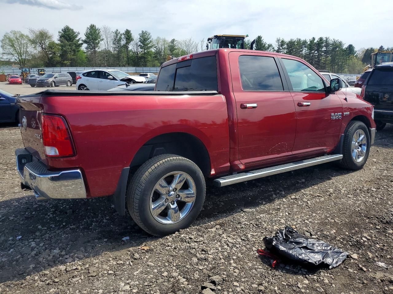 2015 Ram 1500 Slt Red vin: 1C6RR7LTXFS698553