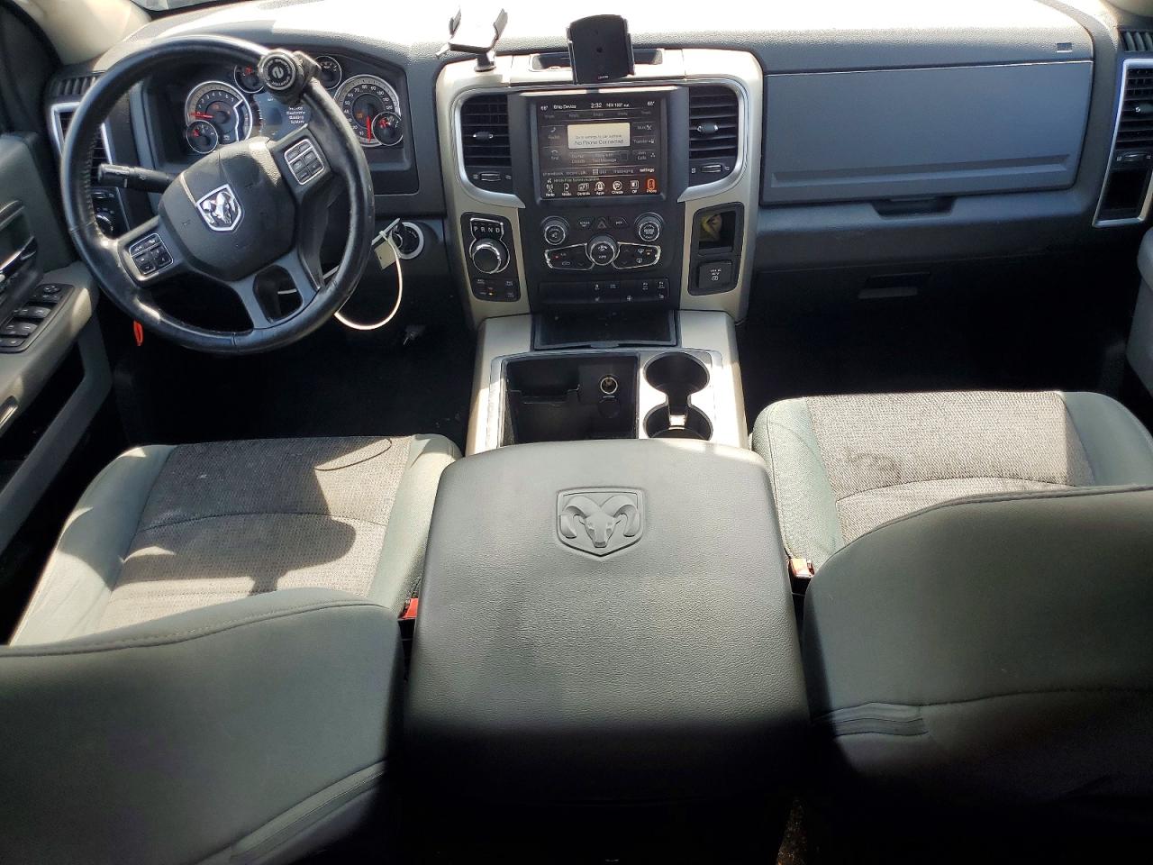 2015 Ram 1500 Slt Red vin: 1C6RR7LTXFS698553