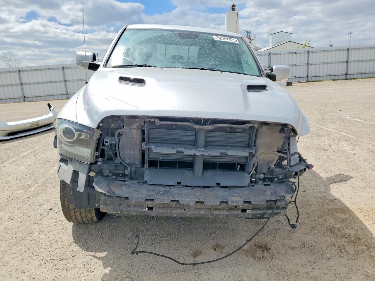 2014 Ram 1500 Sport Silver vin: 1C6RR7MT0ES112147