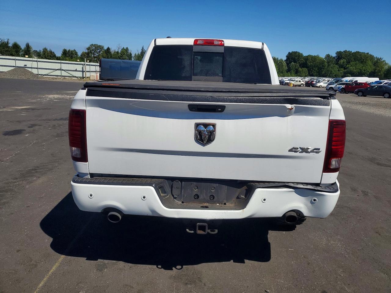 2014 Ram 1500 Sport White vin: 1C6RR7MT0ES223880