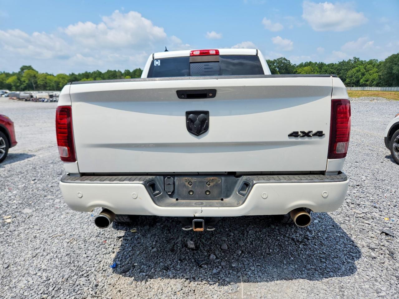2015 Ram 1500 Sport White vin: 1C6RR7MT0FS599173