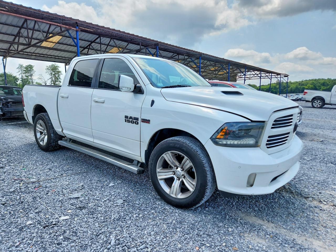 2015 Ram 1500 Sport White vin: 1C6RR7MT0FS599173