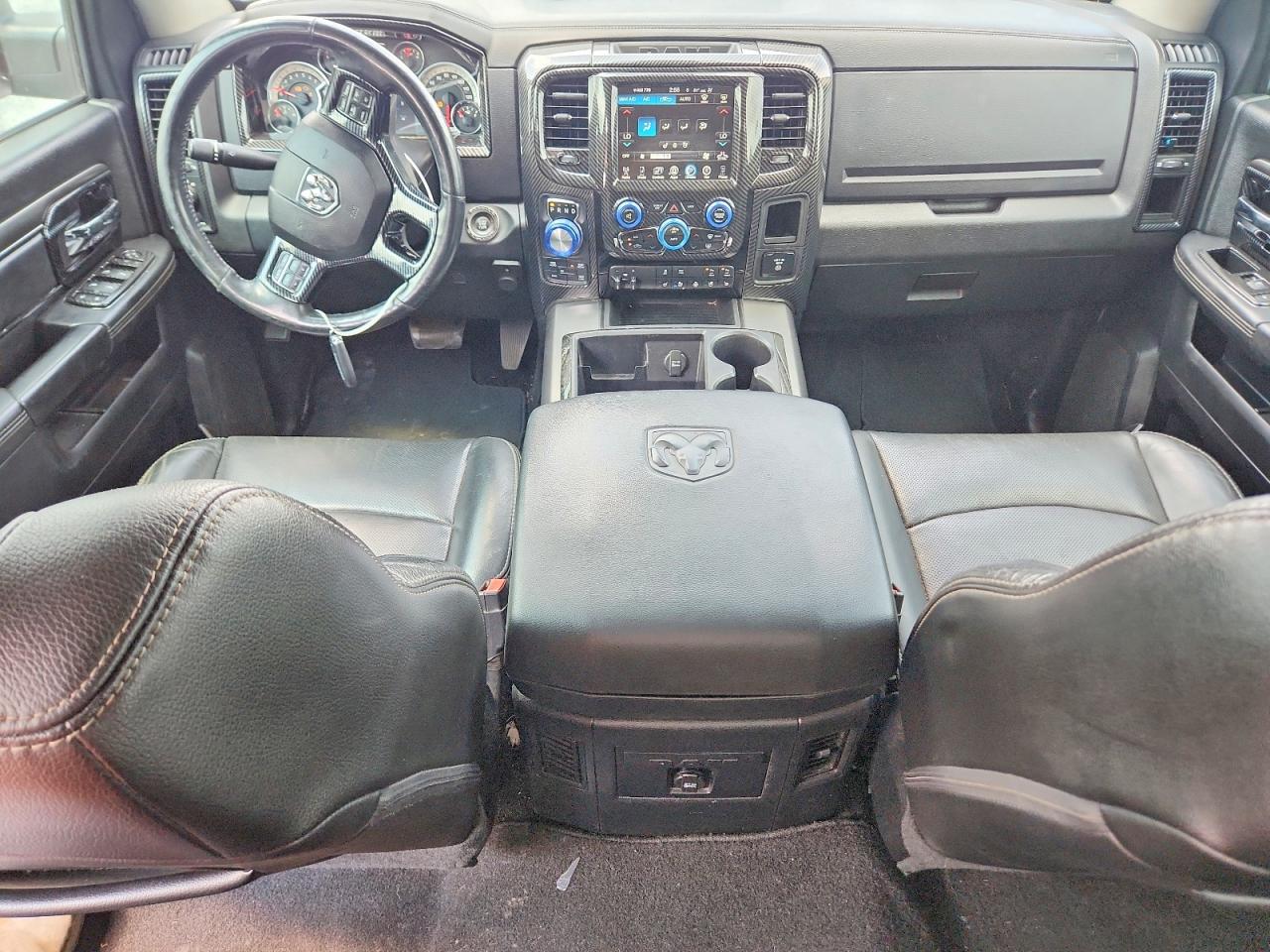 2015 Ram 1500 Sport White vin: 1C6RR7MT0FS599173