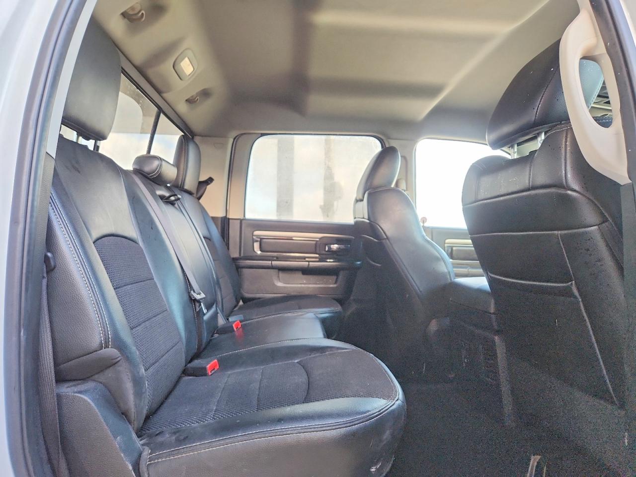 2013 Ram 1500 Sport White vin: 1C6RR7MT1DS700993