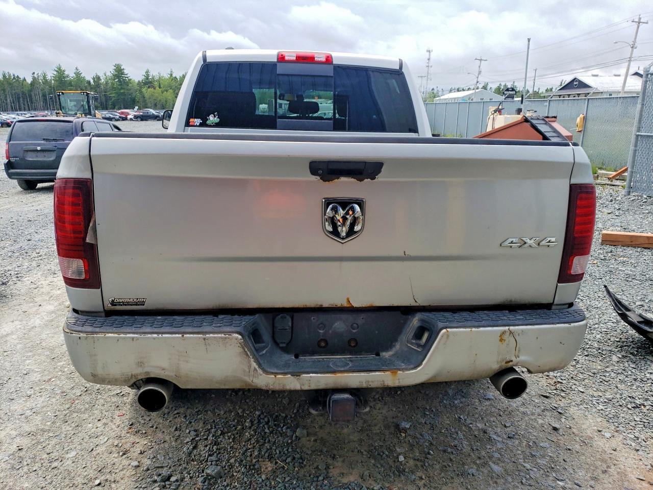2014 Ram 1500 Sport Silver vin: 1C6RR7MT1ES107801