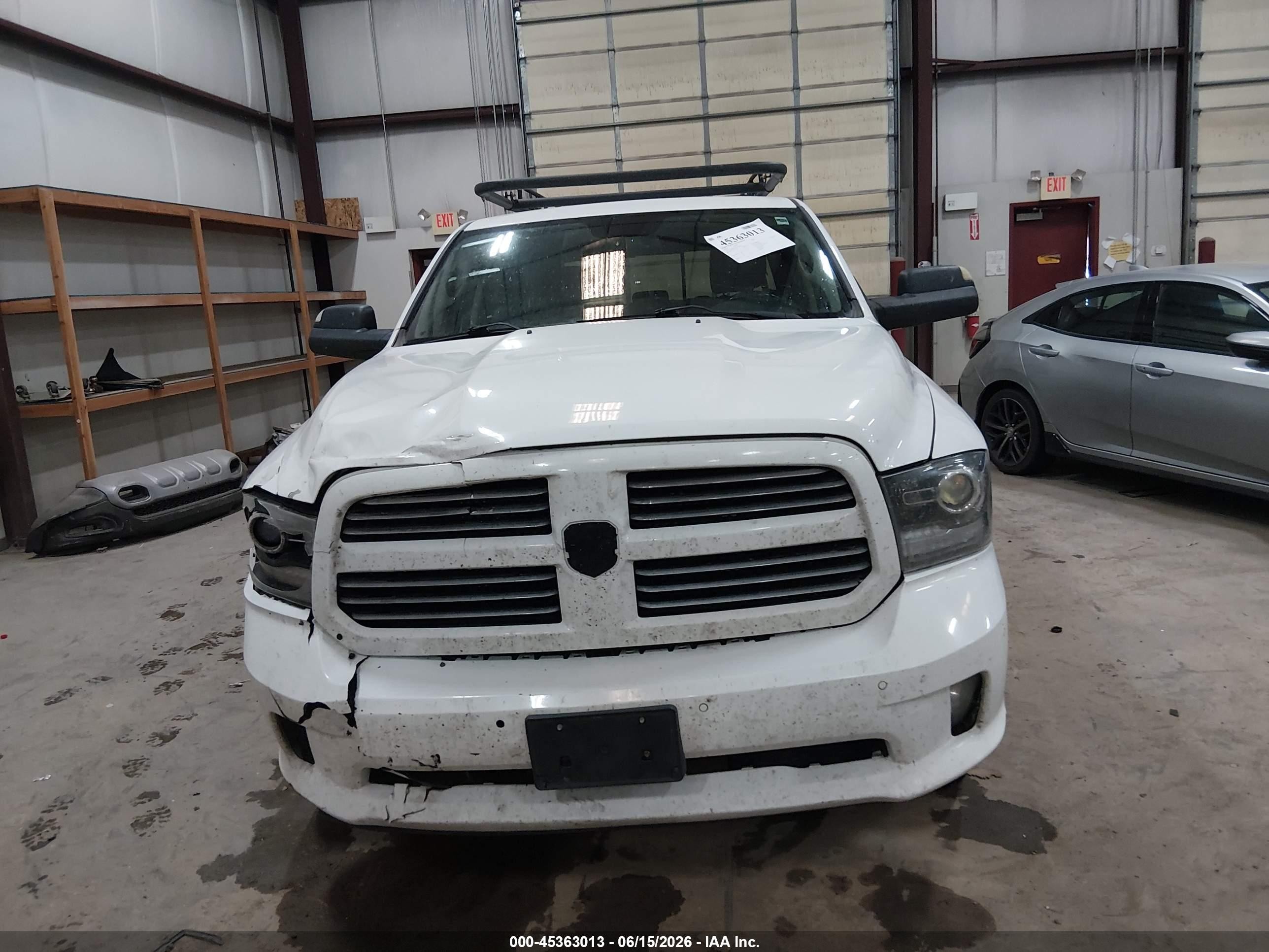 2014 Ram 1500 Sport White vin: 1C6RR7MT1ES184040