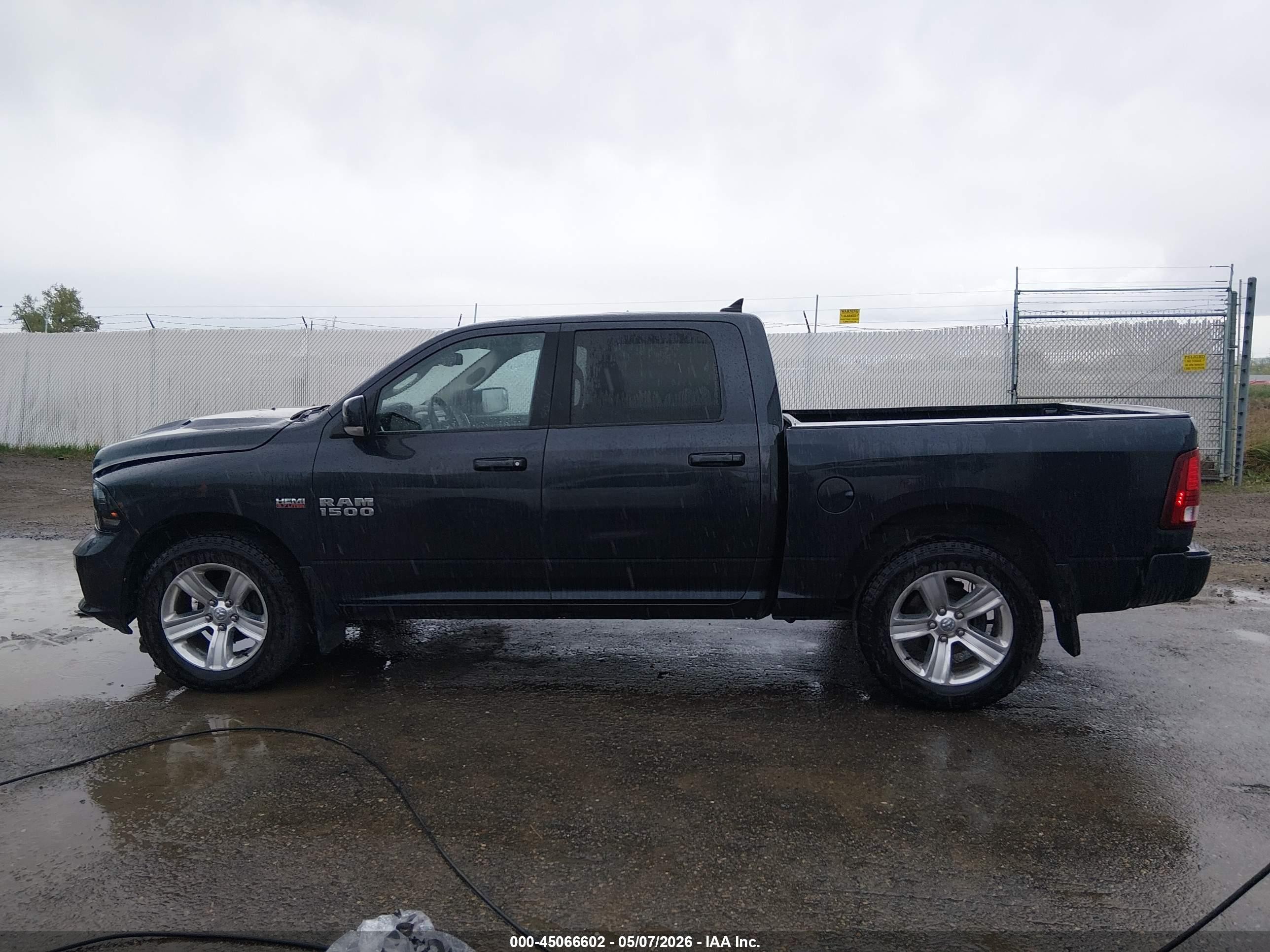 2015 Ram 1500 Sport Серый vin: 1C6RR7MT1FS518925