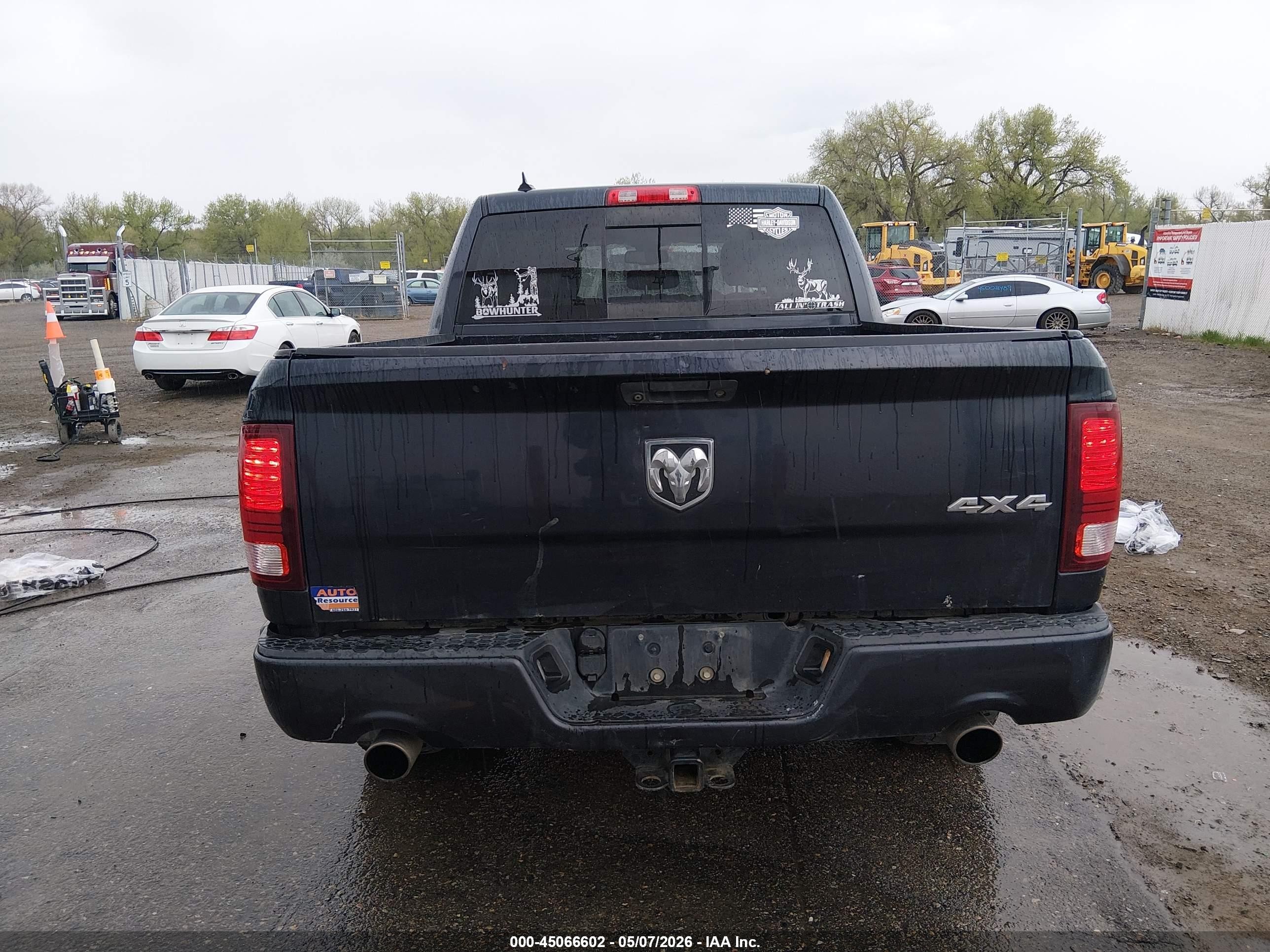 2015 Ram 1500 Sport Серый vin: 1C6RR7MT1FS518925