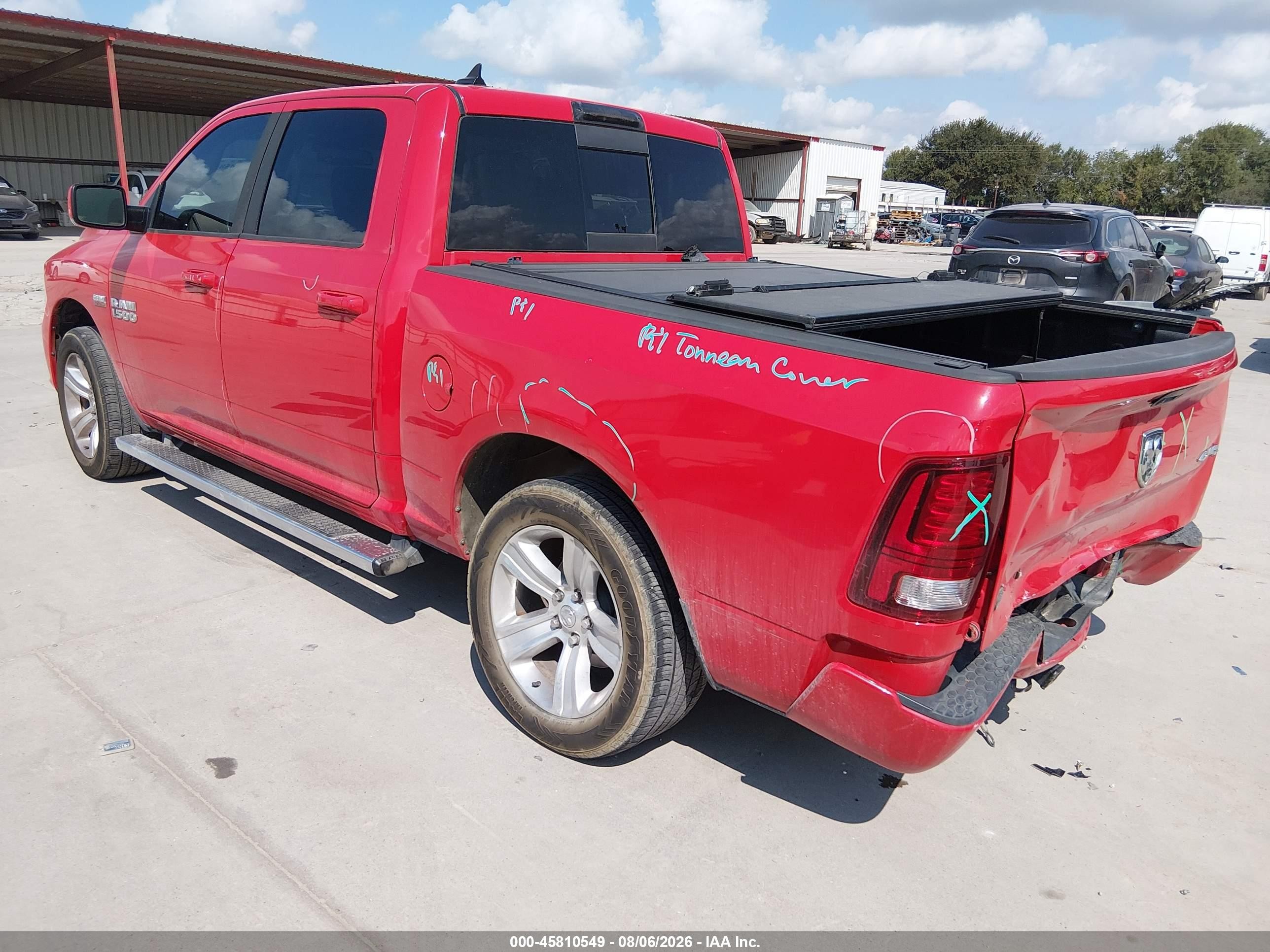 2015 Ram 1500 Sport Red vin: 1C6RR7MT1FS642807