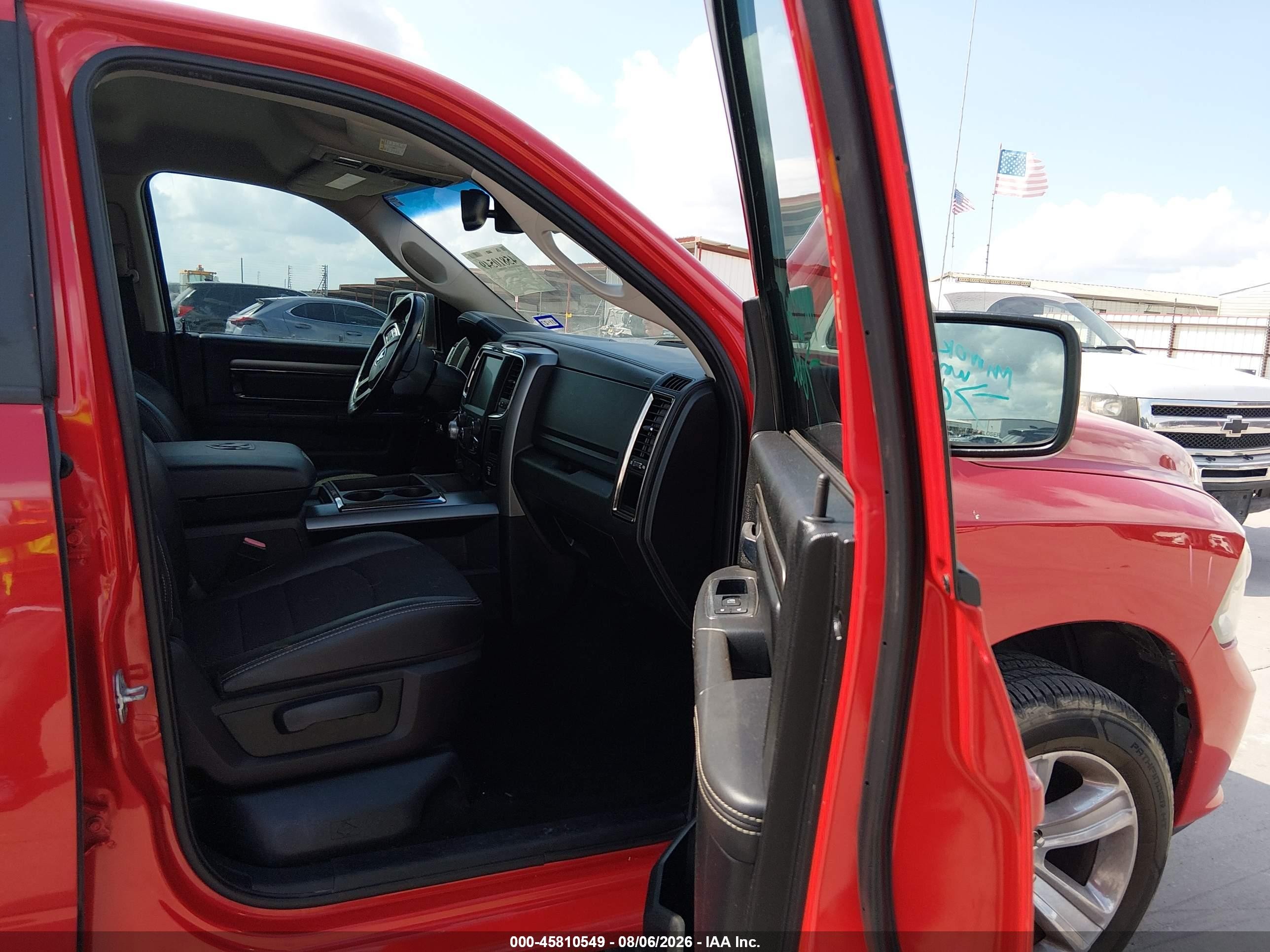2015 Ram 1500 Sport Red vin: 1C6RR7MT1FS642807