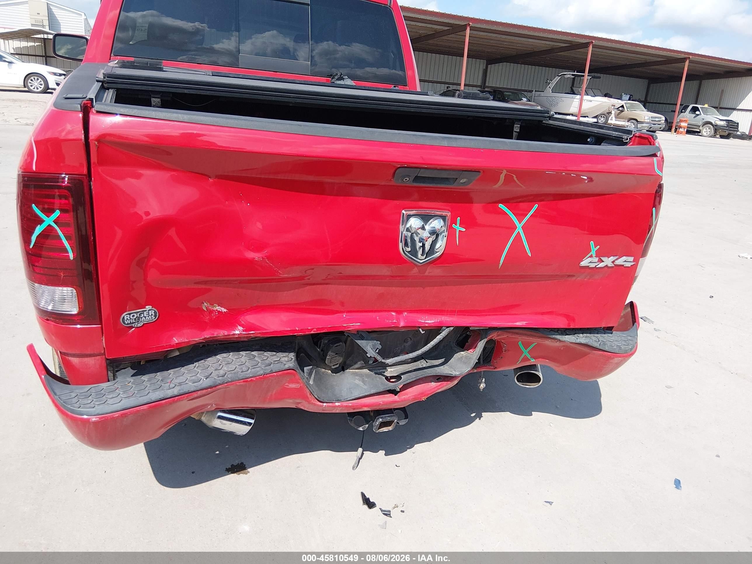 2015 Ram 1500 Sport Red vin: 1C6RR7MT1FS642807