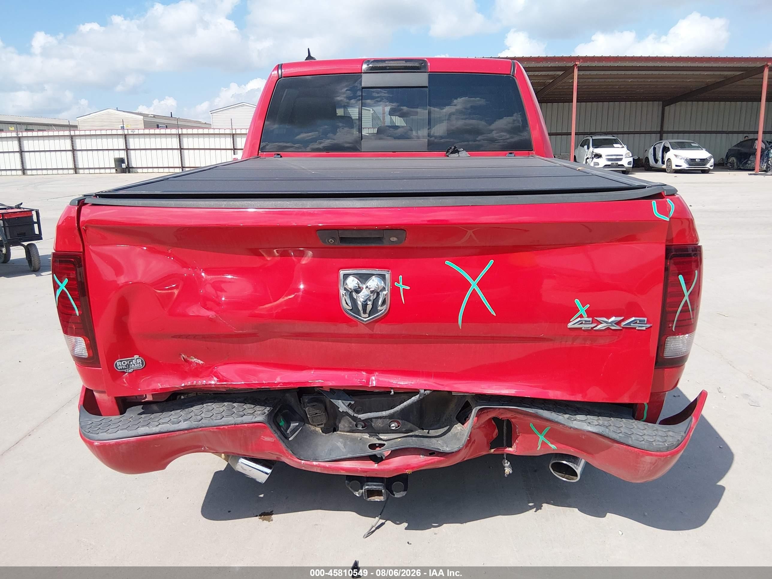 2015 Ram 1500 Sport Red vin: 1C6RR7MT1FS642807