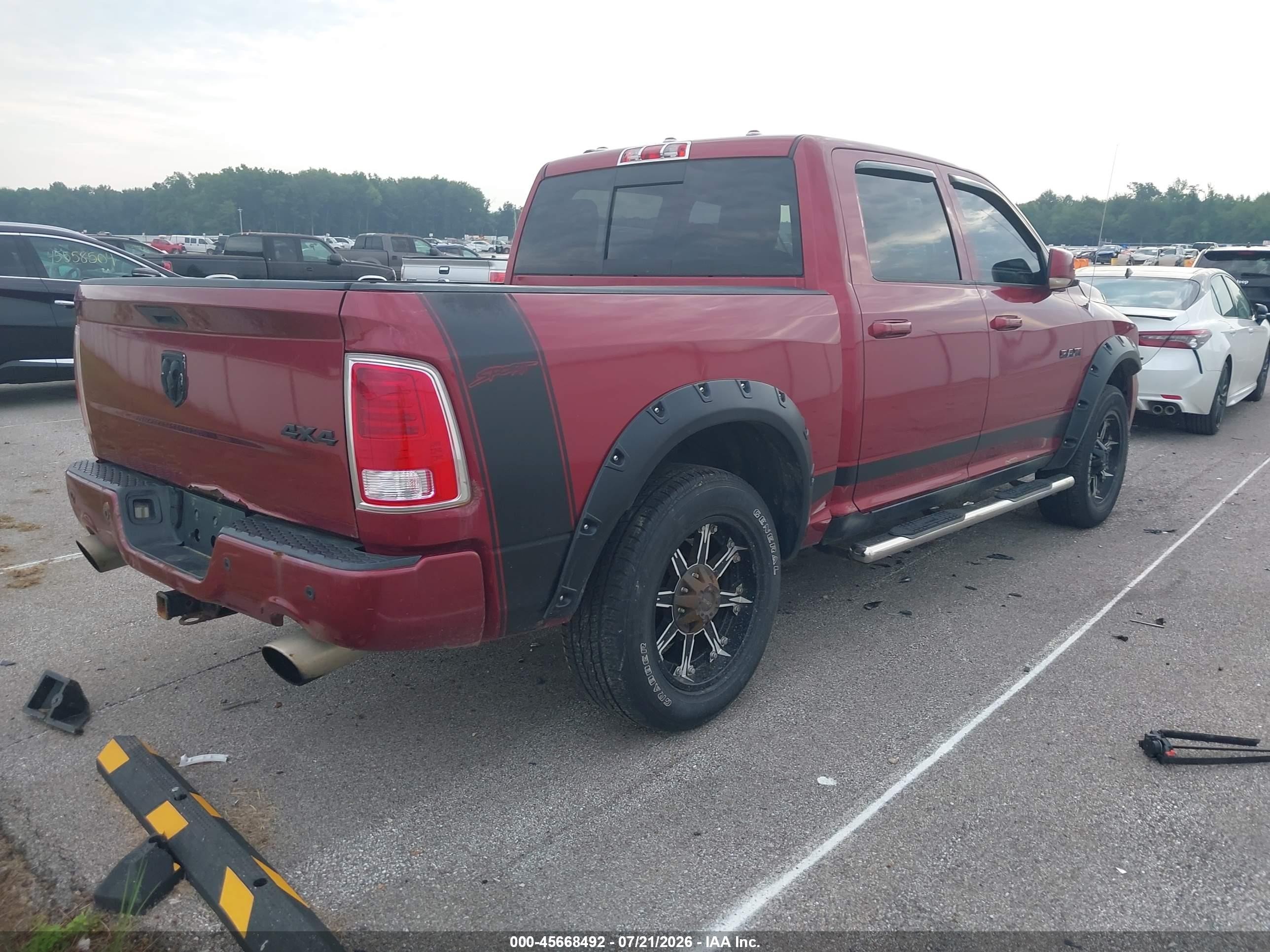 2013 Ram 1500 Sport Red vin: 1C6RR7MT2DS536220
