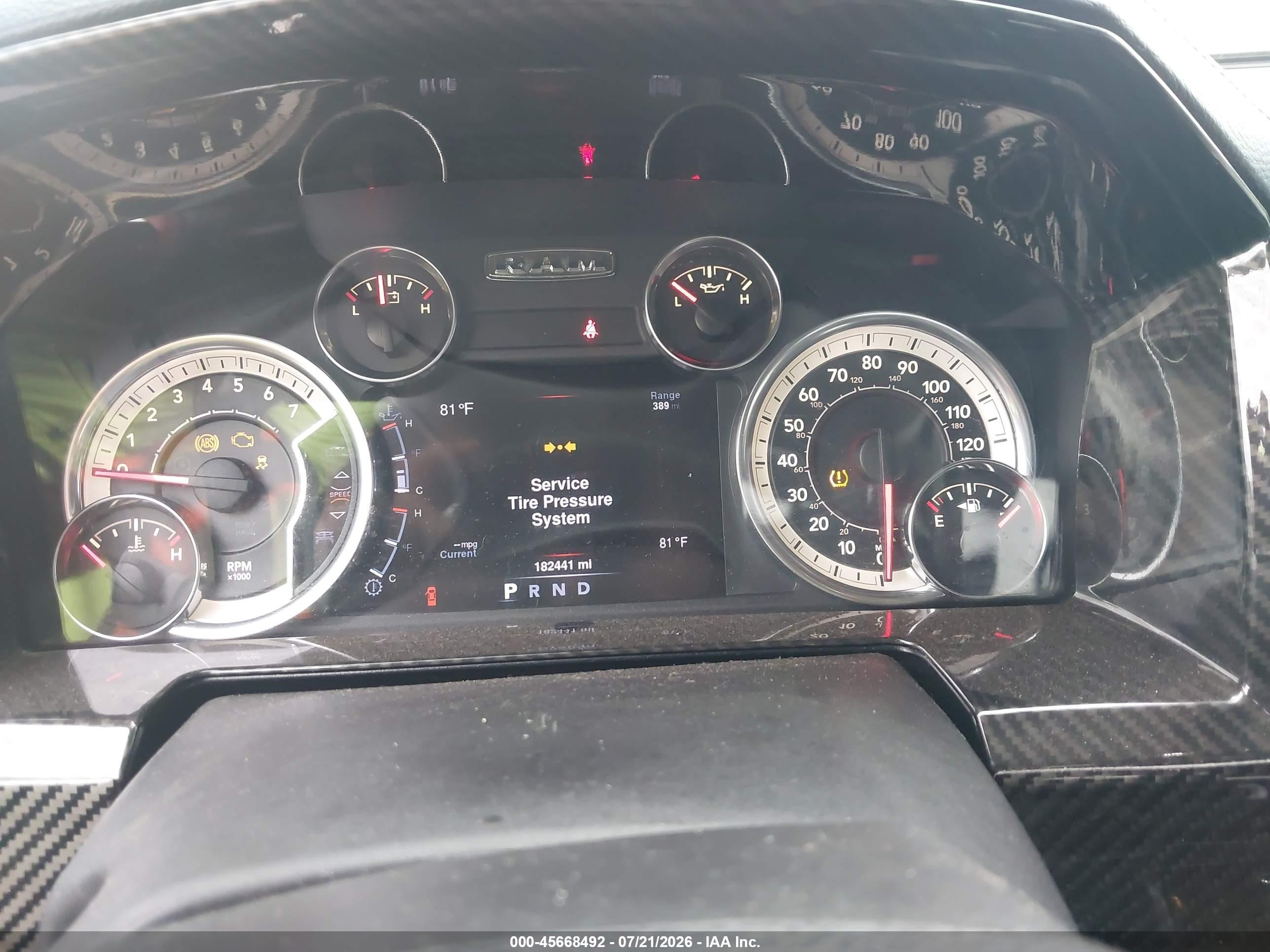 2013 Ram 1500 Sport Red vin: 1C6RR7MT2DS536220