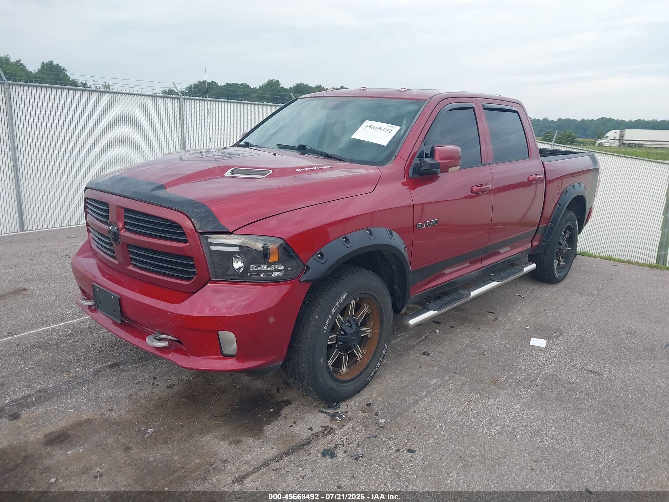 2013 Ram 1500 Sport Red vin: 1C6RR7MT2DS536220