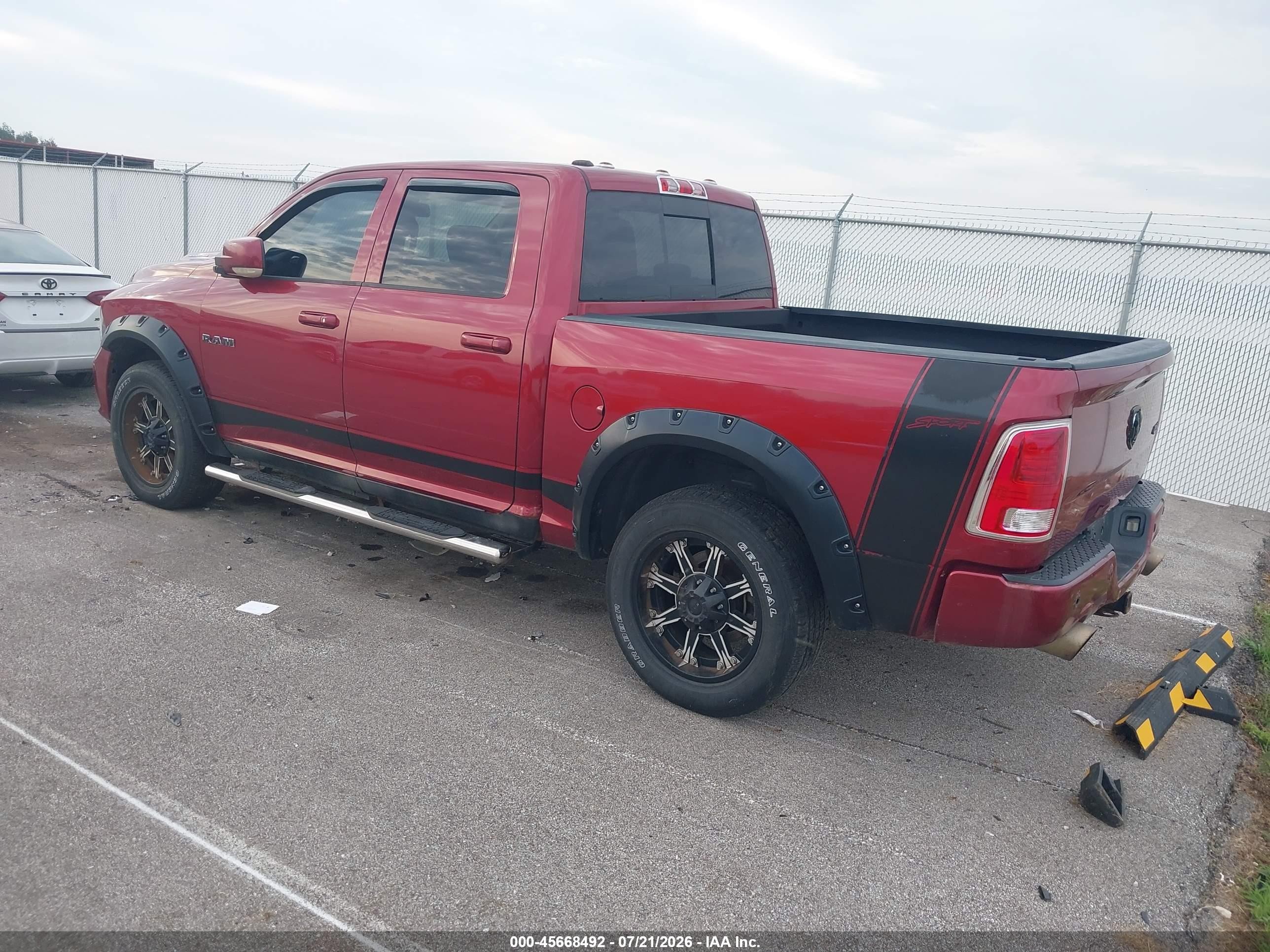2013 Ram 1500 Sport Red vin: 1C6RR7MT2DS536220