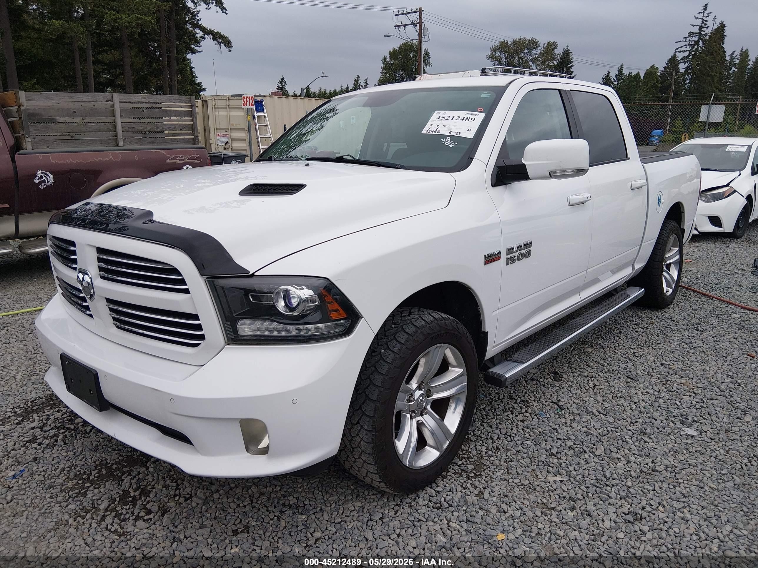 2014 Ram 1500 Sport White vin: 1C6RR7MT2ES417794