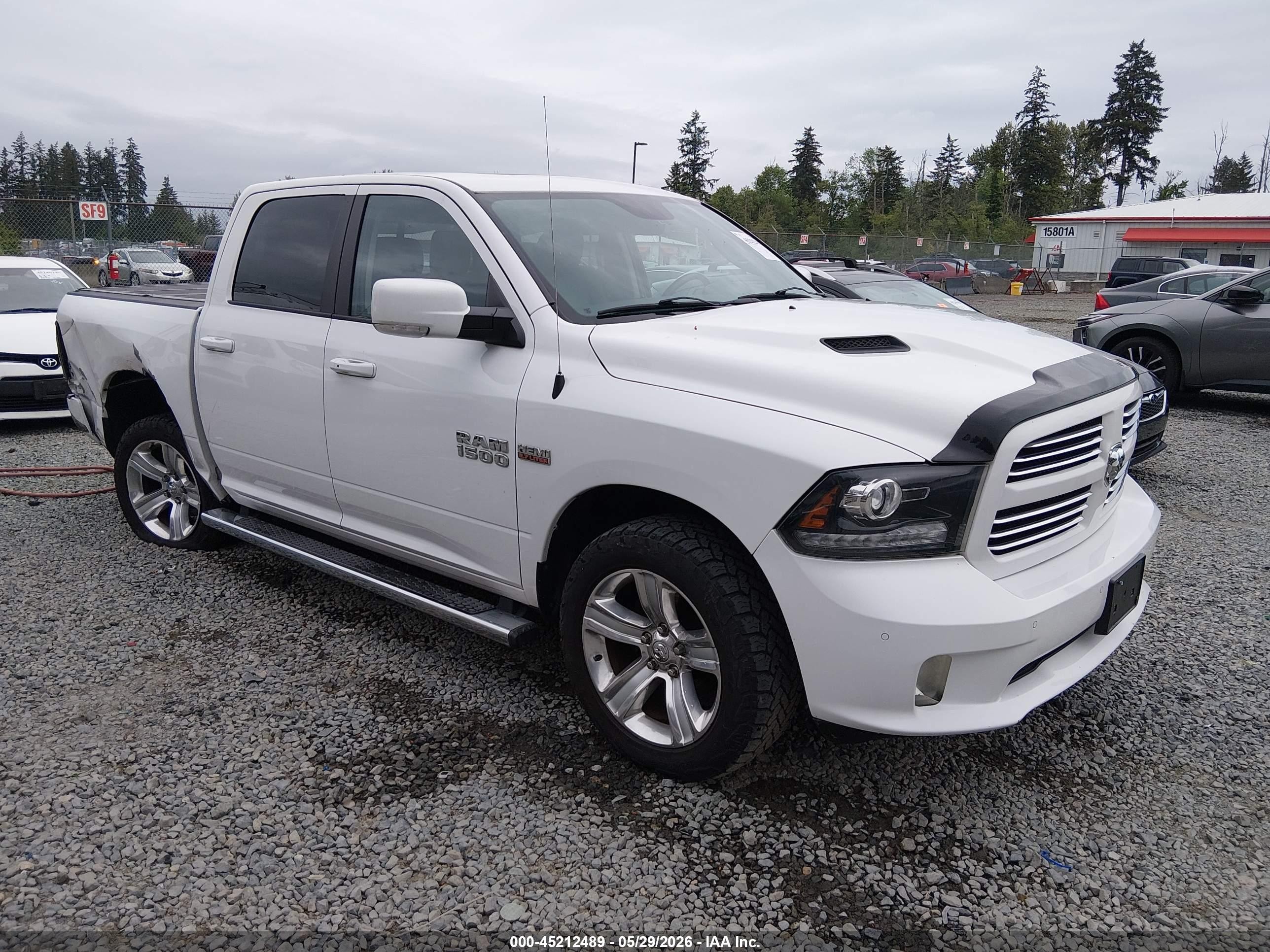 2014 Ram 1500 Sport White vin: 1C6RR7MT2ES417794
