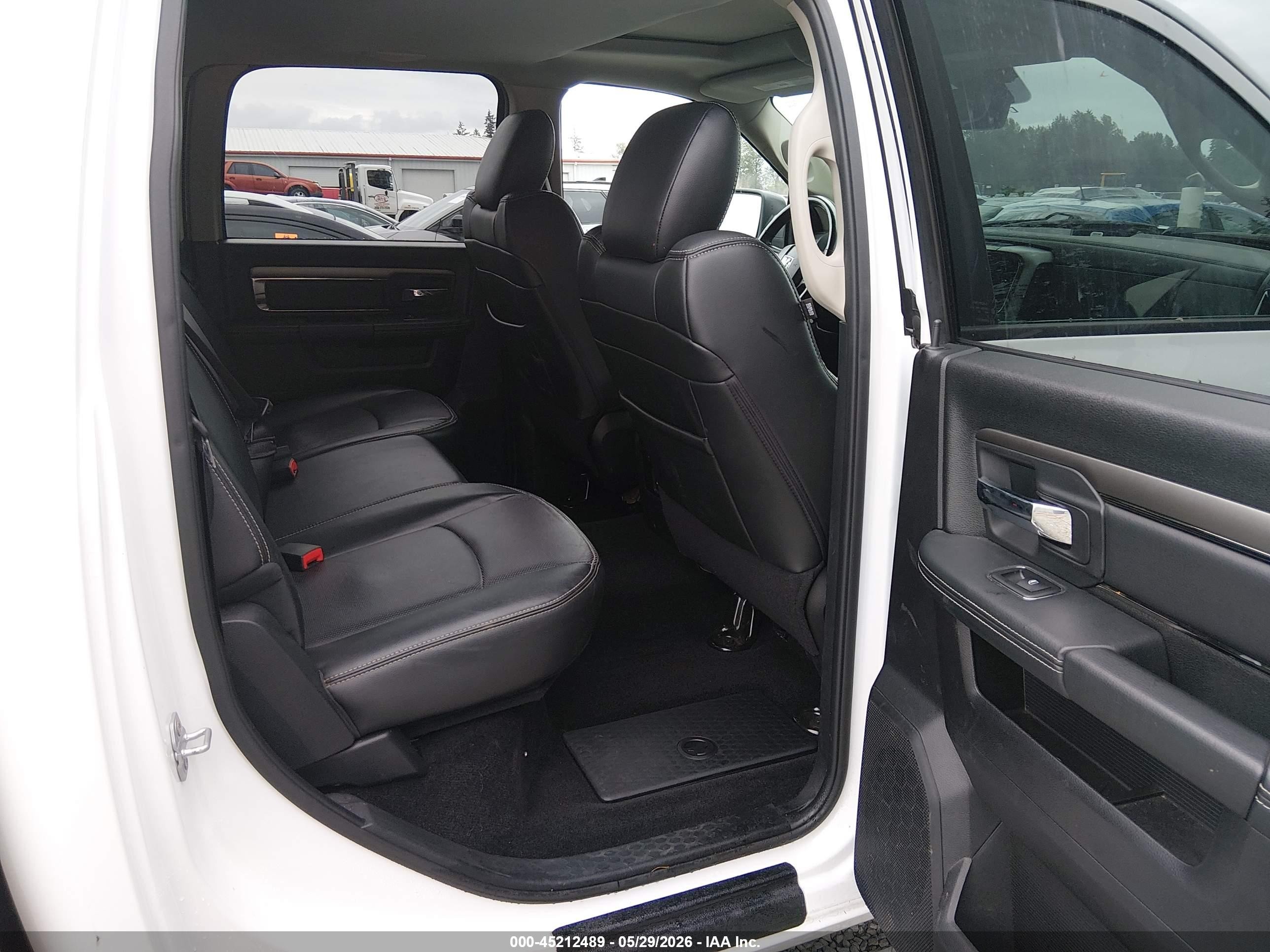 2014 Ram 1500 Sport White vin: 1C6RR7MT2ES417794
