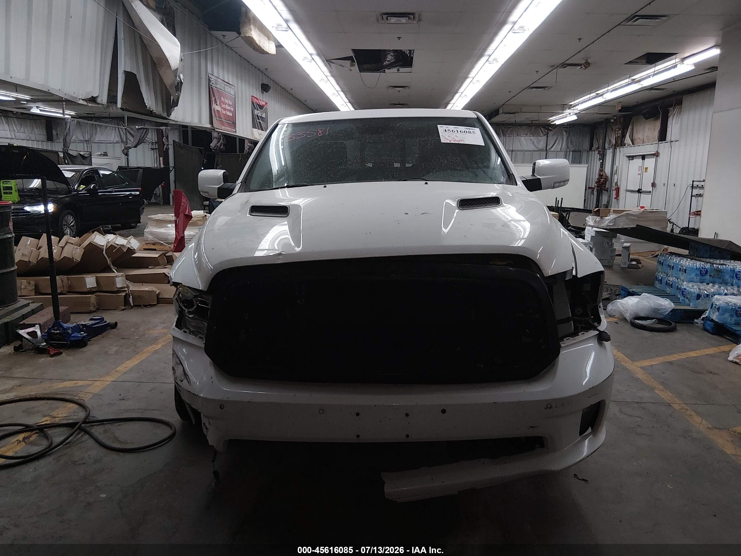 2014 Ram 1500 Sport White vin: 1C6RR7MT3ES333581