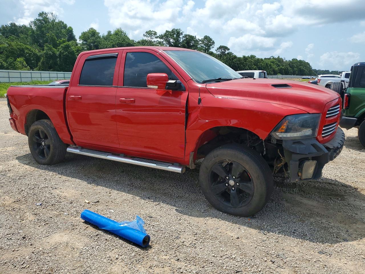 2015 Ram 1500 Sport Red vin: 1C6RR7MT3FS719385