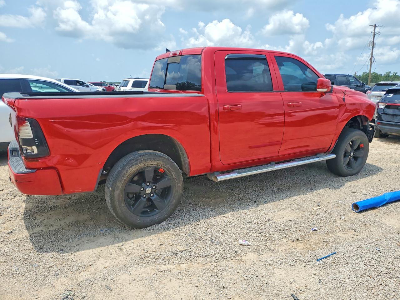 2015 Ram 1500 Sport Red vin: 1C6RR7MT3FS719385