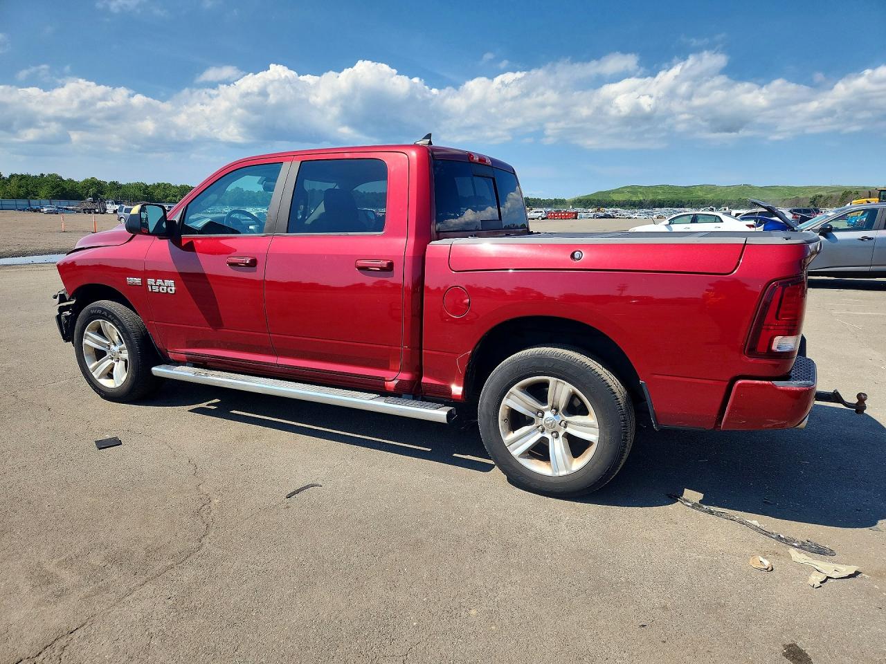 2013 Ram 1500 Sport Red vin: 1C6RR7MT4DS697930