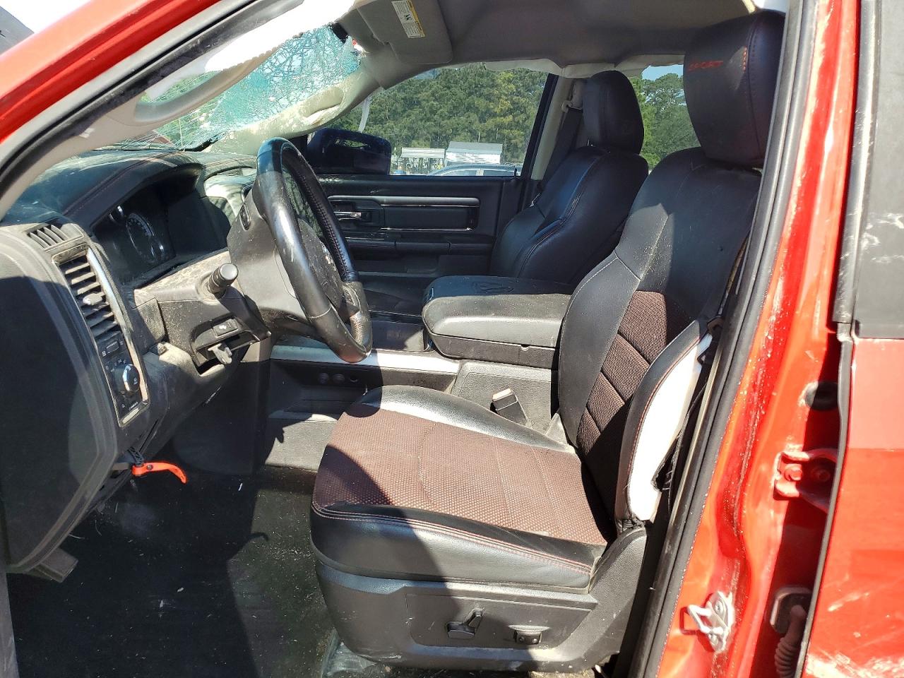2016 Ram 1500 Sport Red vin: 1C6RR7MT4GS215185