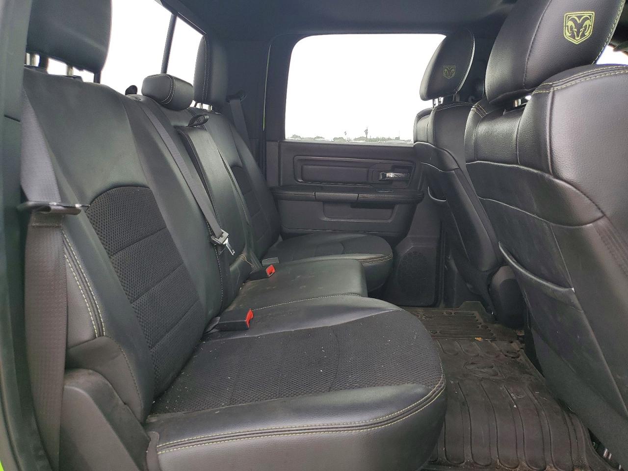 2017 Ram 1500 Sport Green vin: 1C6RR7MT5HS810371
