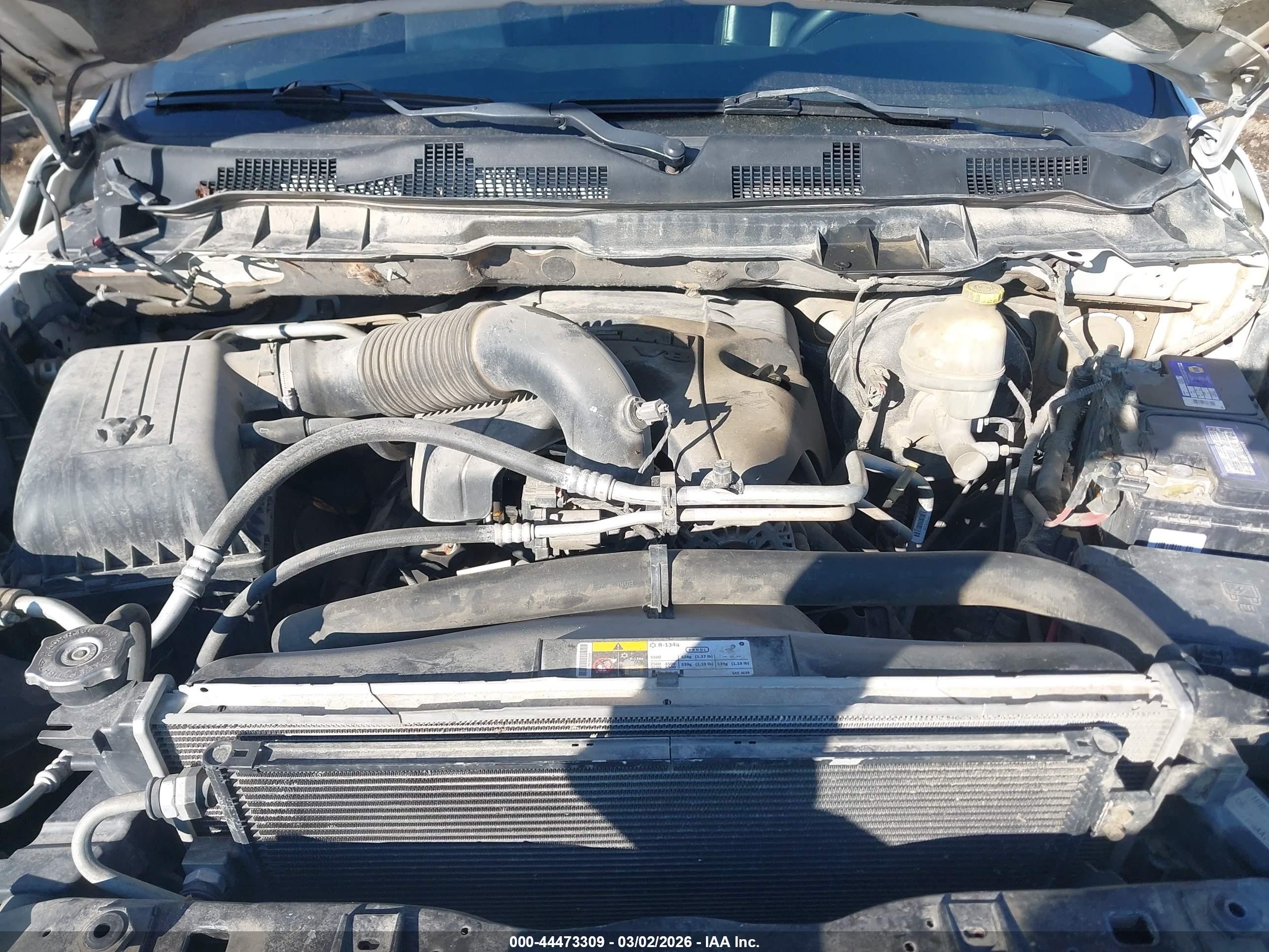 2014 Ram 1500 Sport White vin: 1C6RR7MT6ES112055