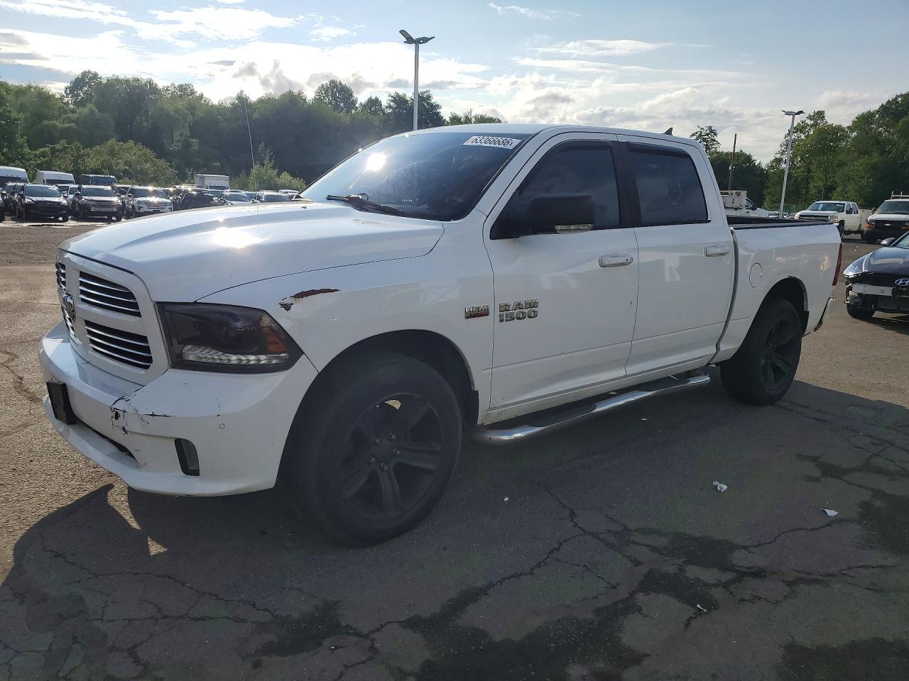 2015 Ram 1500 Sport White vin: 1C6RR7MT6FS558353