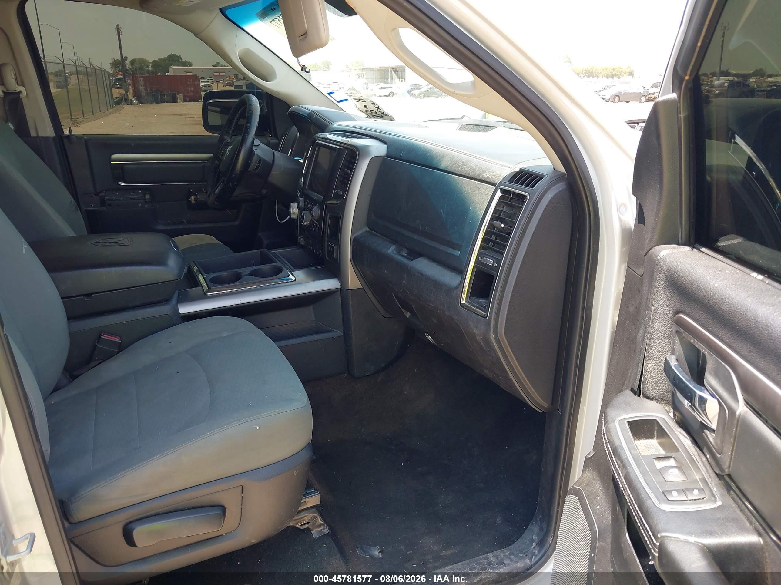 2014 Ram 1500 Sport Silver vin: 1C6RR7MT7ES110931