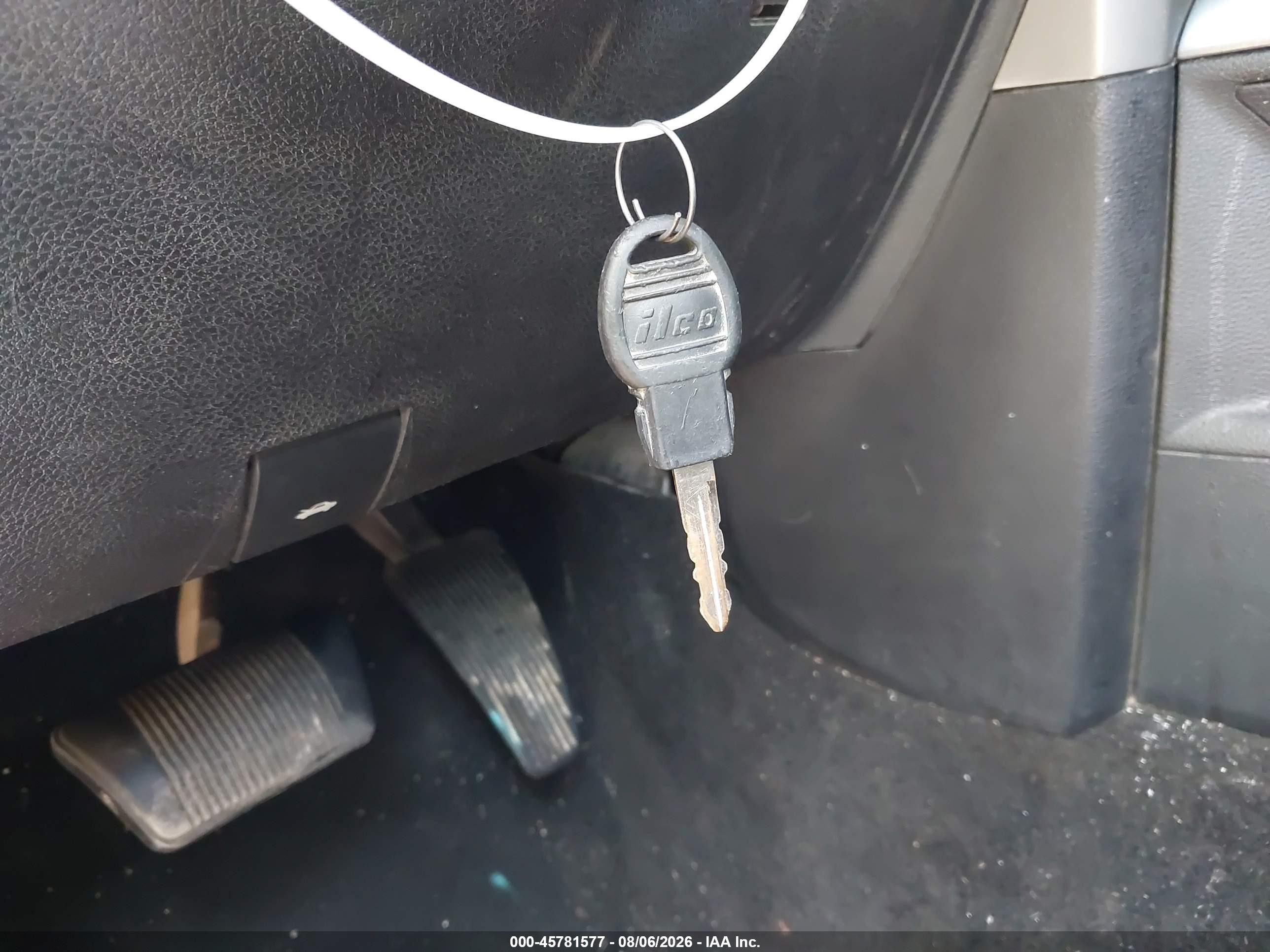 2014 Ram 1500 Sport Silver vin: 1C6RR7MT7ES110931