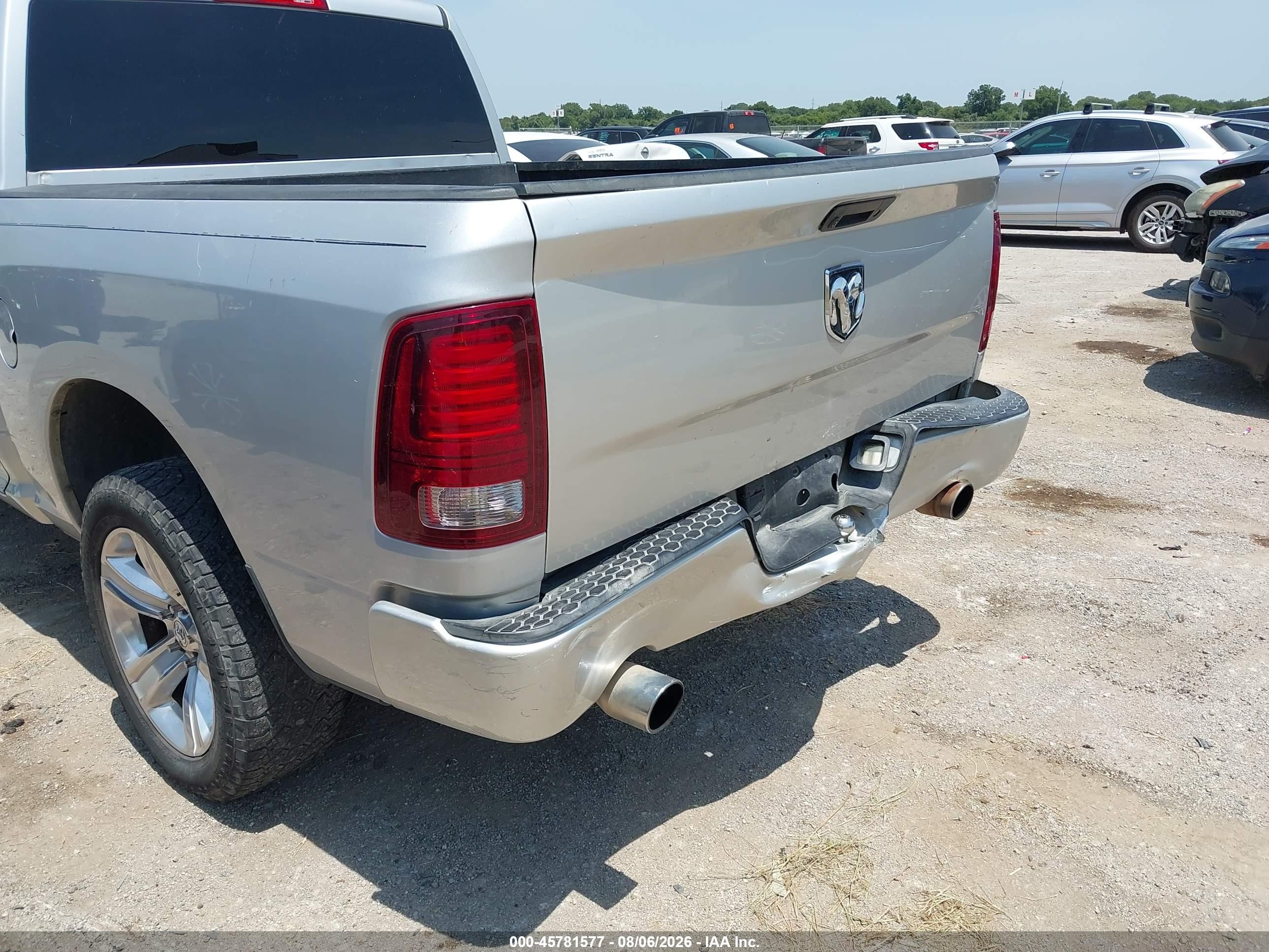 2014 Ram 1500 Sport Silver vin: 1C6RR7MT7ES110931