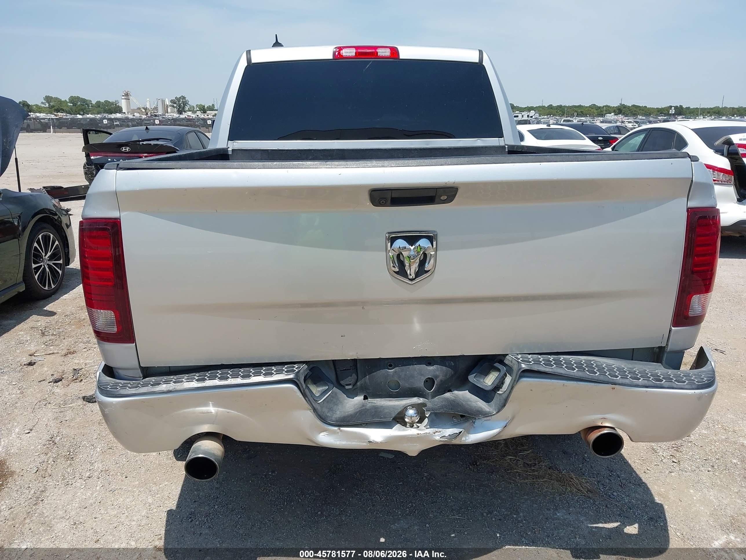 2014 Ram 1500 Sport Silver vin: 1C6RR7MT7ES110931