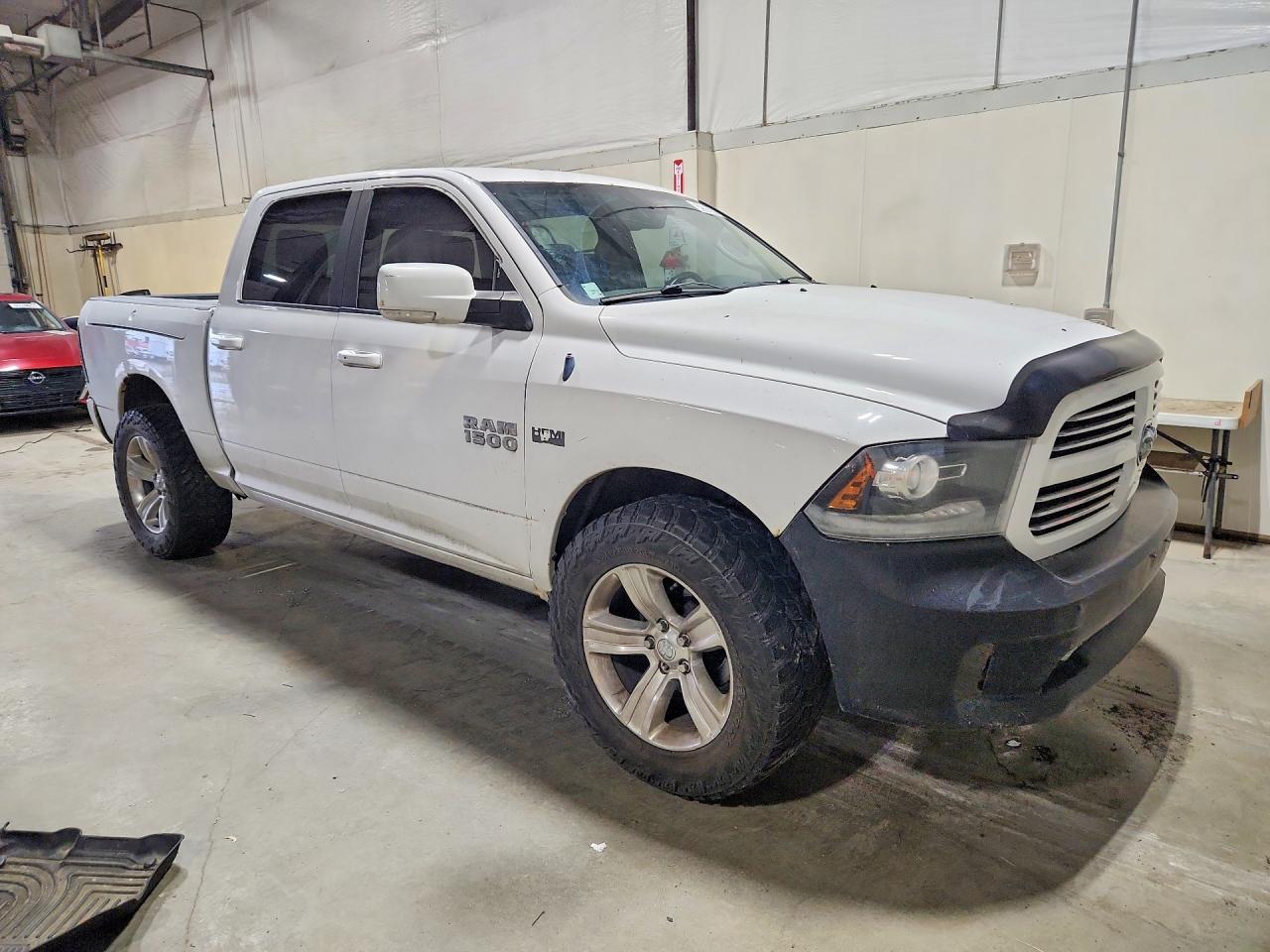 2013 Ram 1500 Sport White vin: 1C6RR7MT8DS552132