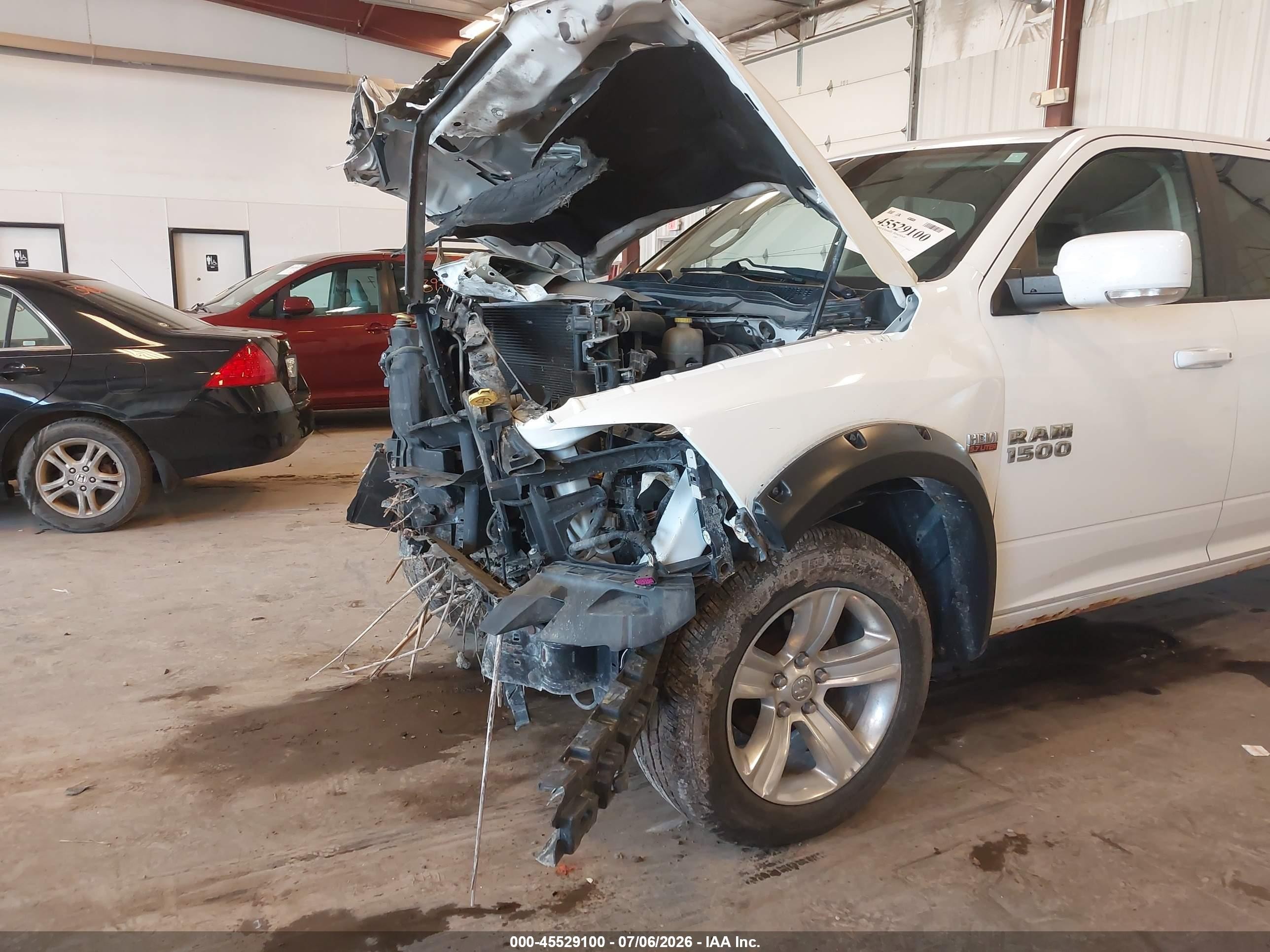 2014 Ram 1500 Sport White vin: 1C6RR7MT8ES421347