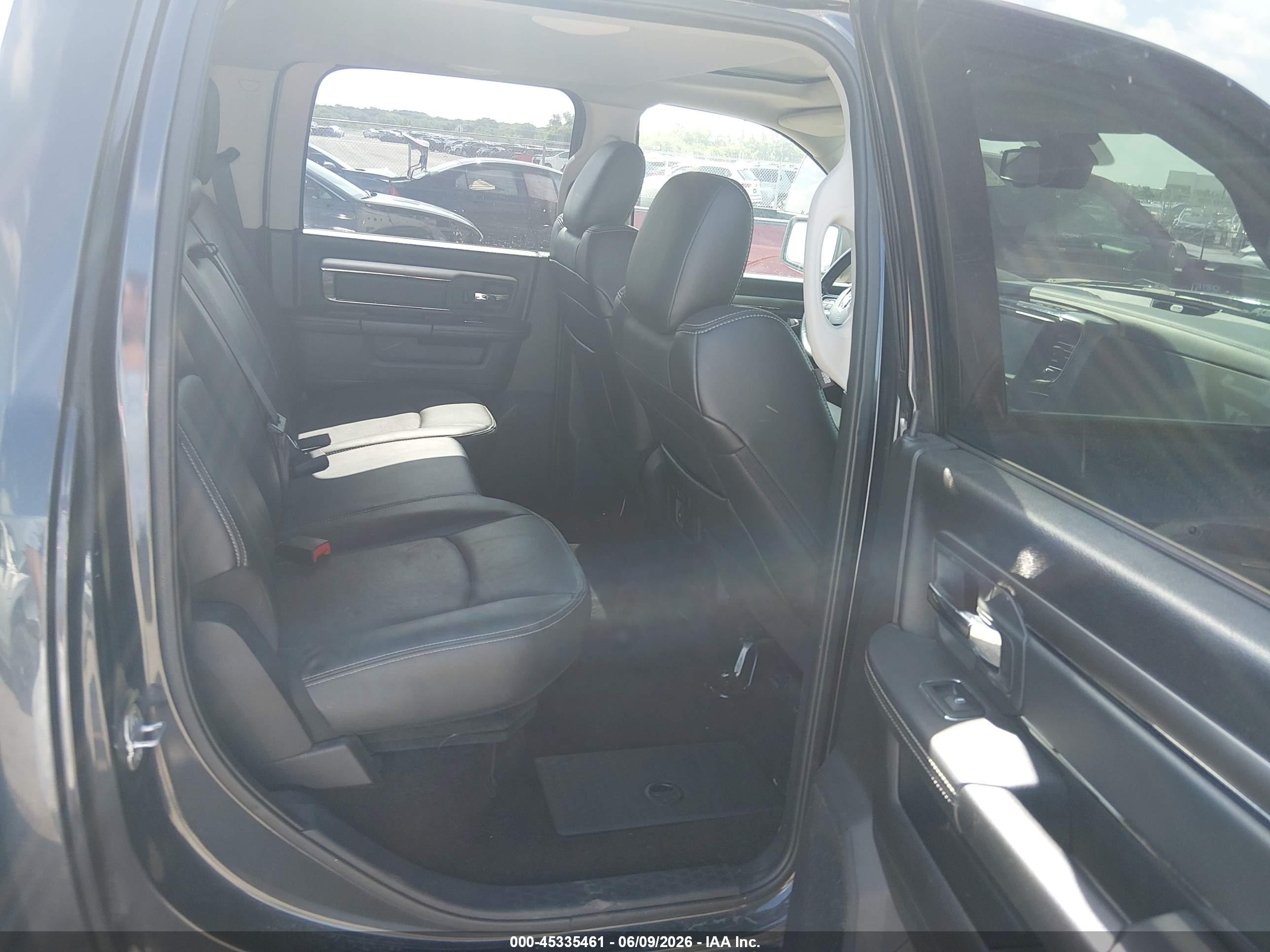 2015 Ram 1500 Sport Black vin: 1C6RR7MT8FS635370