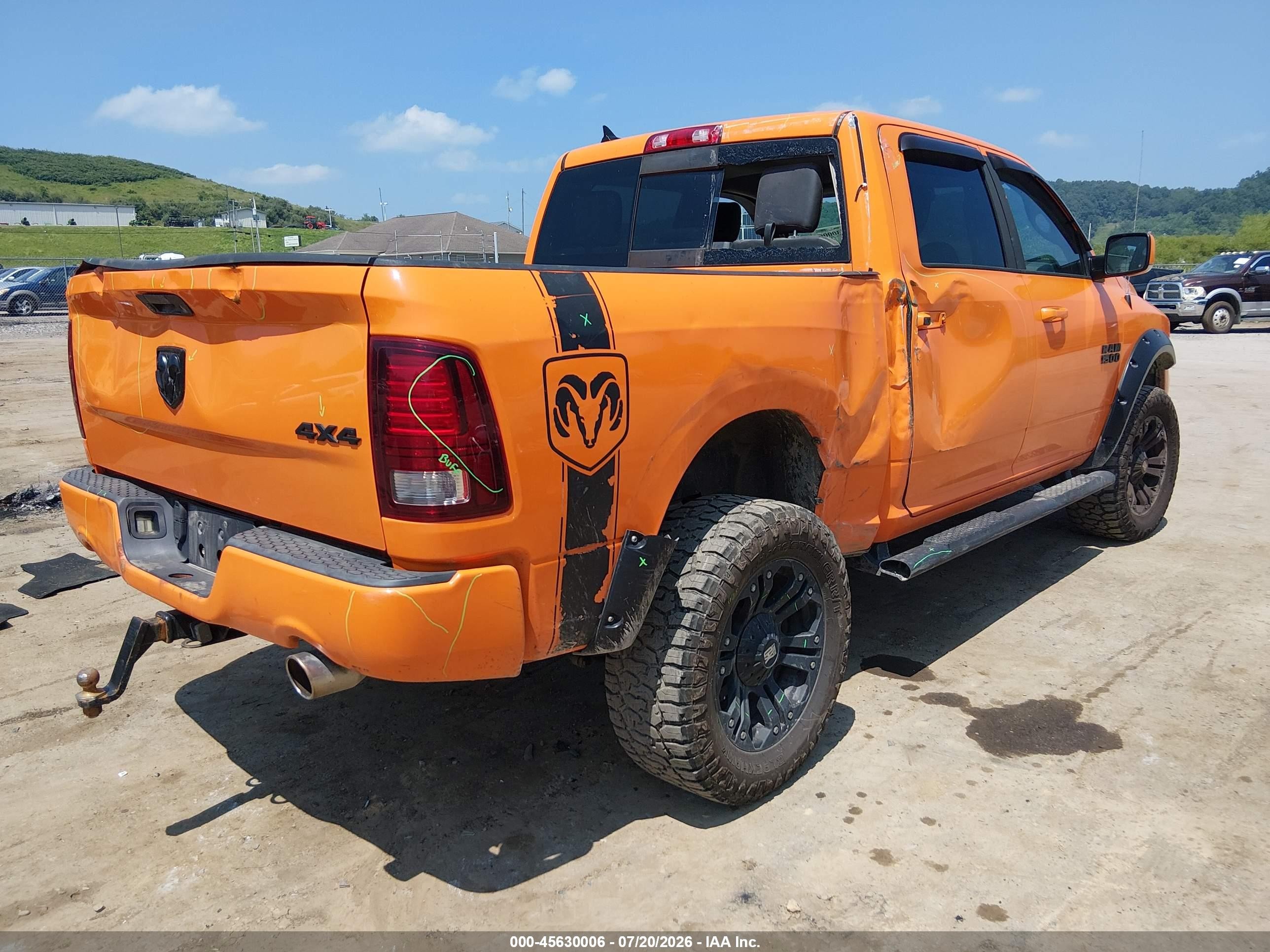 2015 Ram 1500 Sport Orange vin: 1C6RR7MT8FS702159