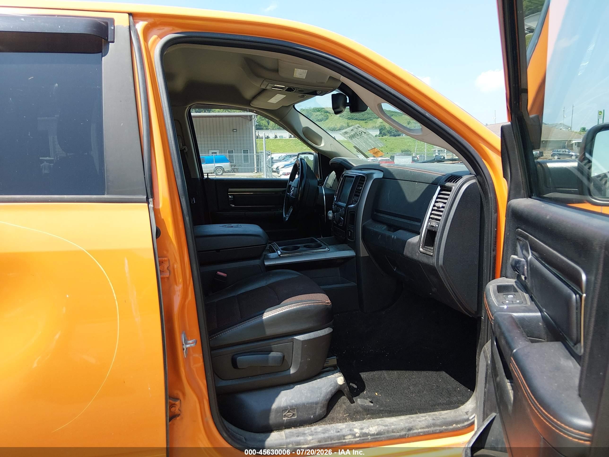 2015 Ram 1500 Sport Orange vin: 1C6RR7MT8FS702159