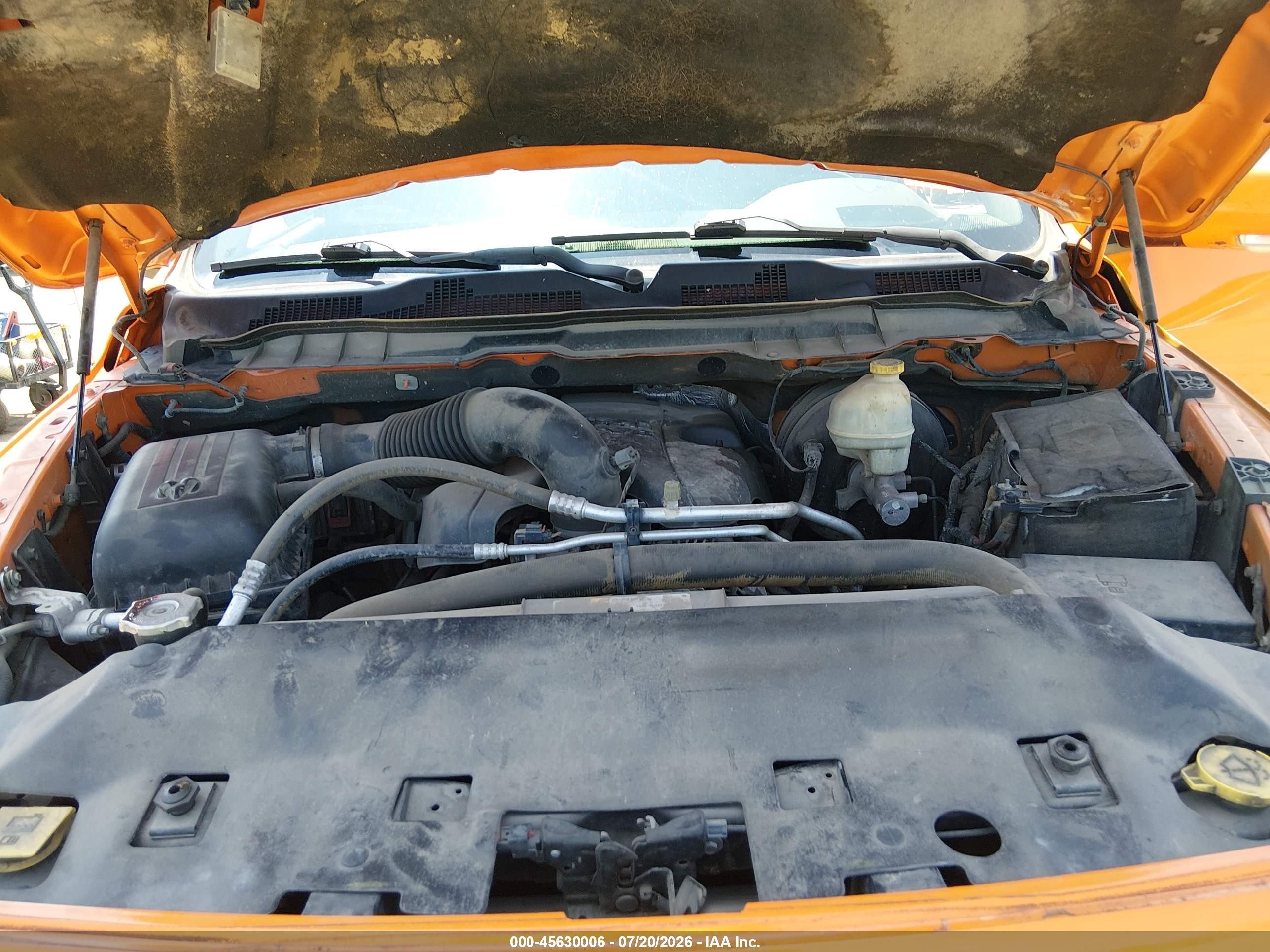 2015 Ram 1500 Sport Orange vin: 1C6RR7MT8FS702159