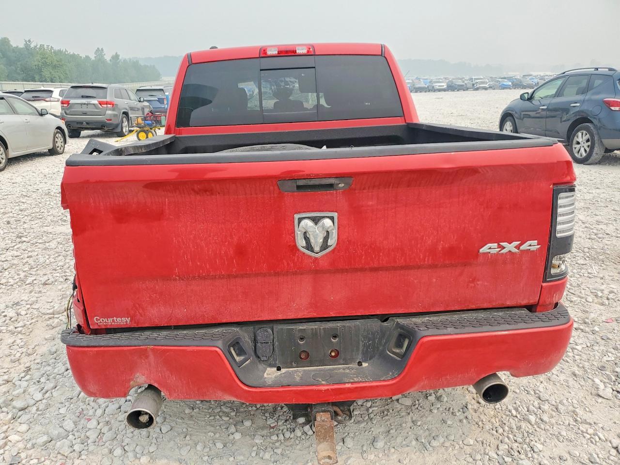 2013 Ram 1500 Sport Red vin: 1C6RR7MTXDS590428
