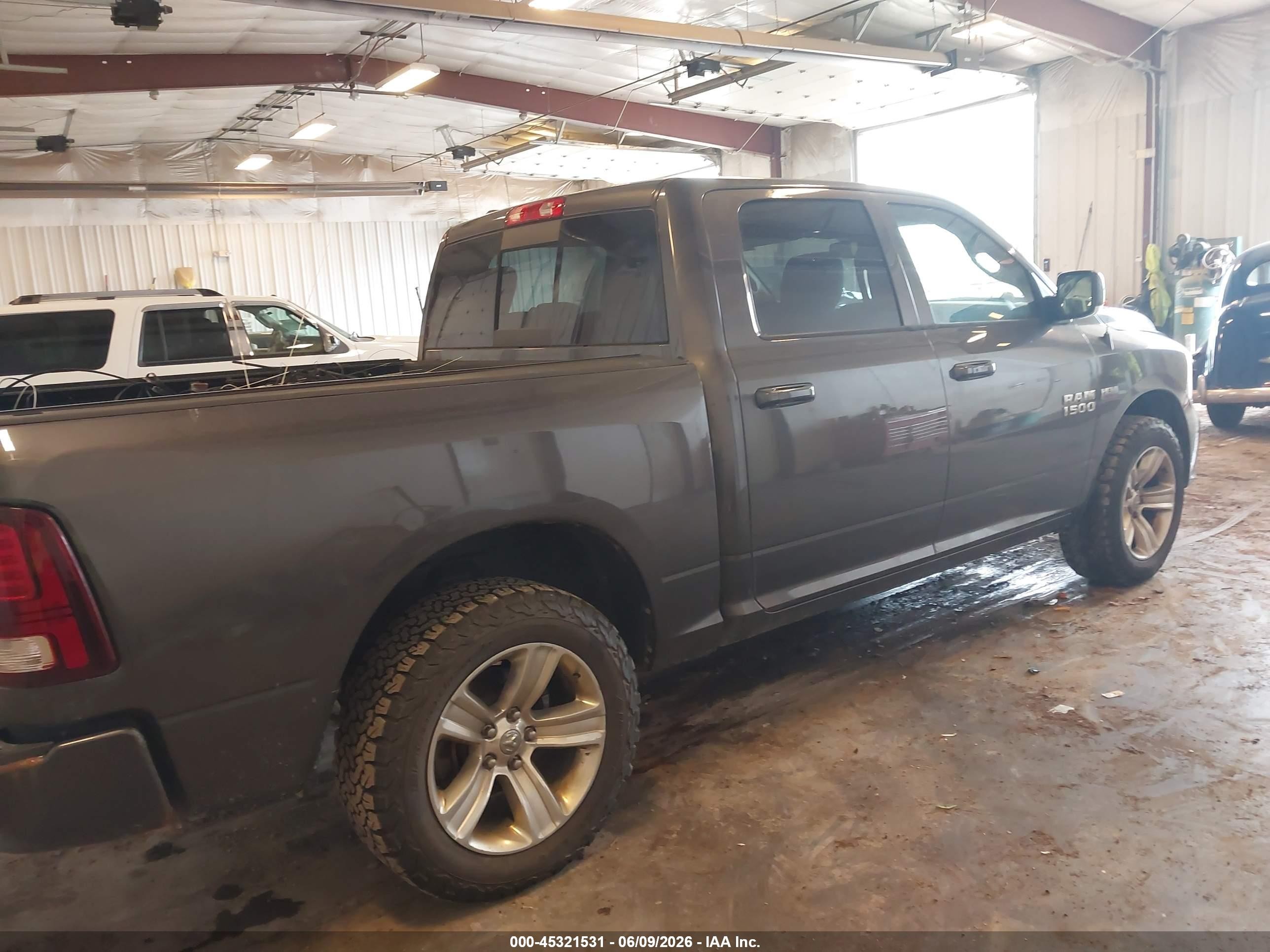 2015 Ram 1500 Sport Gray vin: 1C6RR7MTXFS637007
